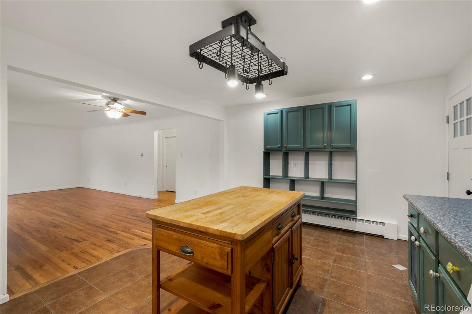 MLS Image #13 for 2088 w caley place,littleton, Colorado