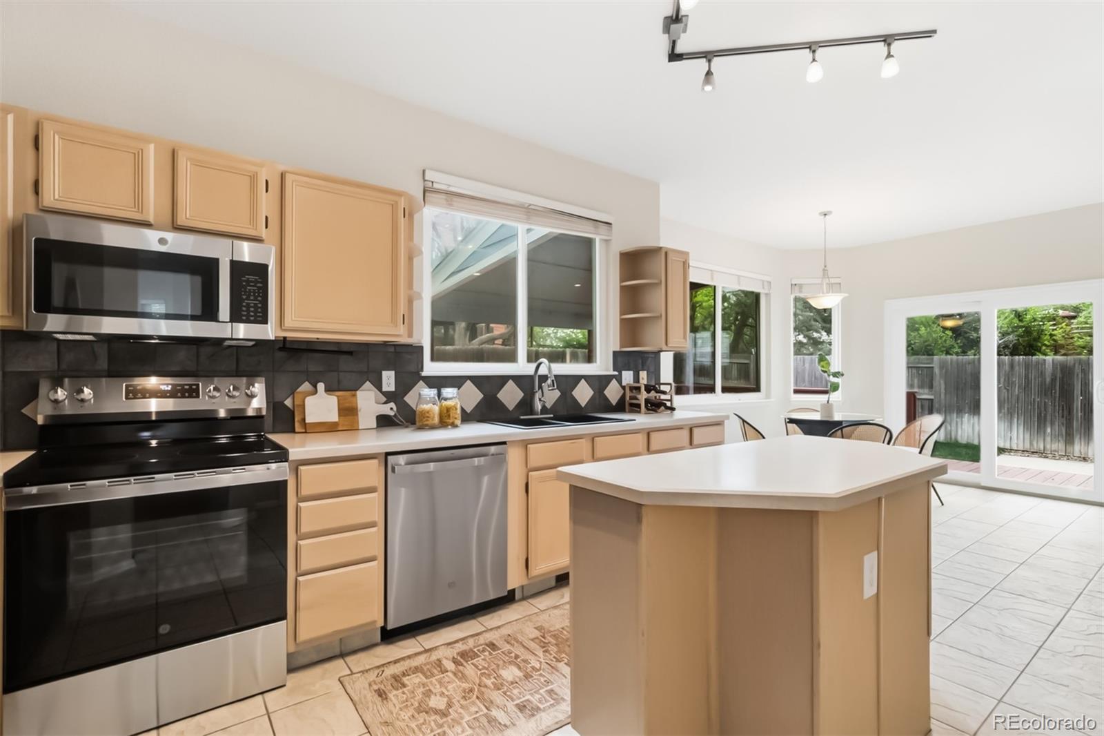 MLS Image #14 for 7356  rattlesnake drive,lone tree, Colorado