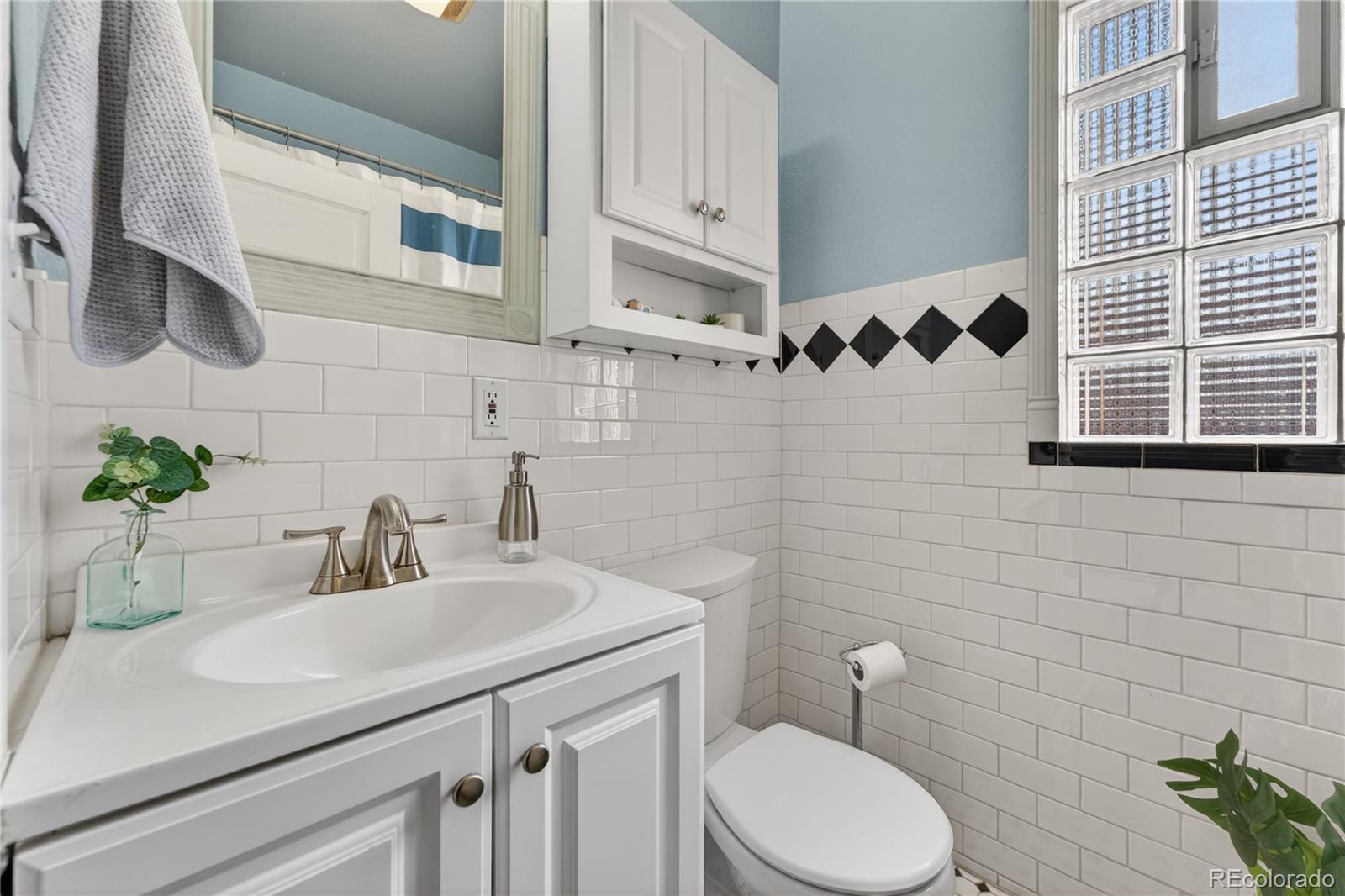 MLS Image #14 for 1610 e 14th avenue,denver, Colorado