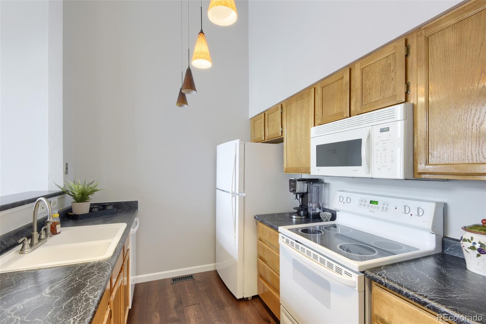 MLS Image #12 for 1470 s quebec way 240,denver, Colorado
