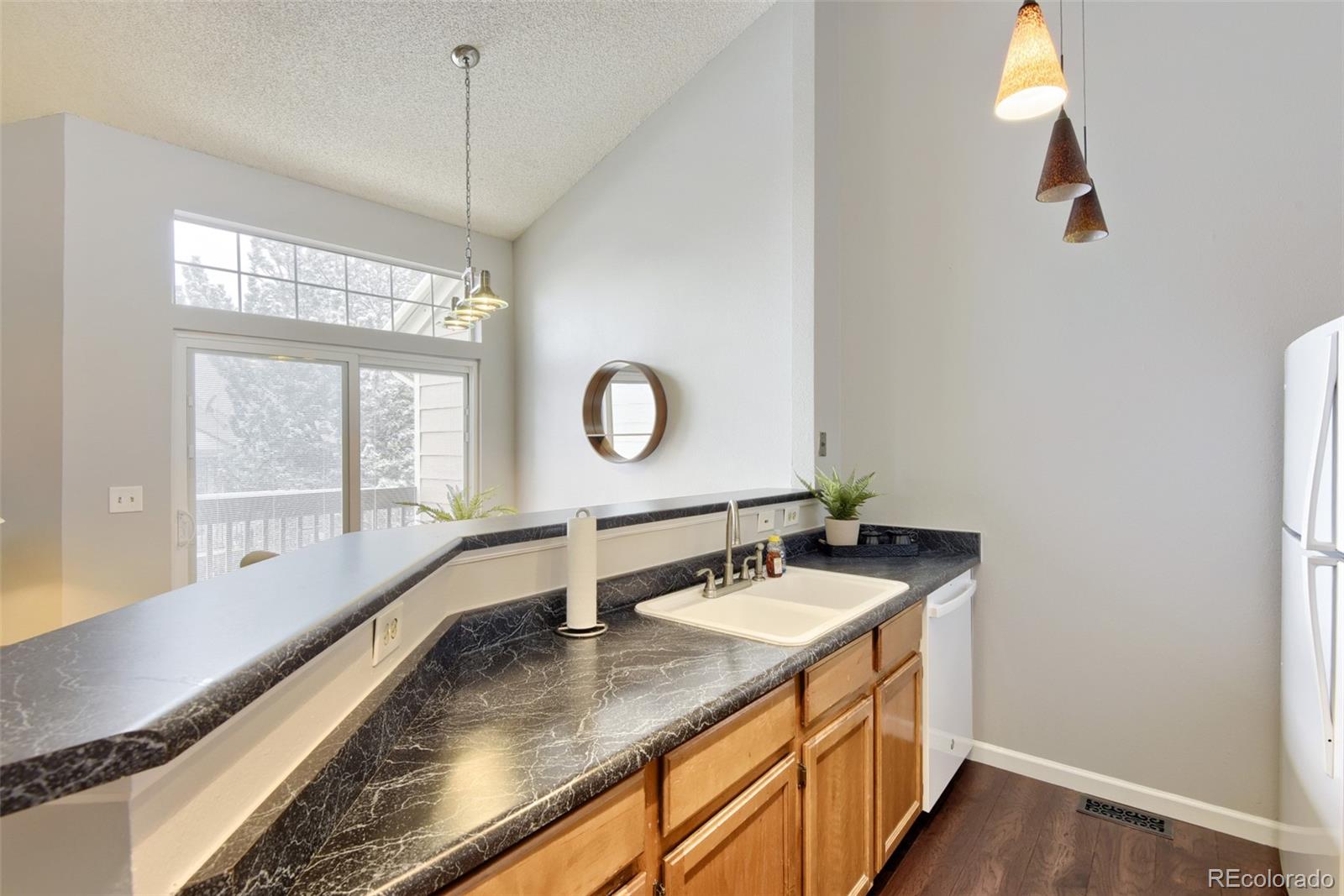 MLS Image #15 for 1470 s quebec way 240,denver, Colorado