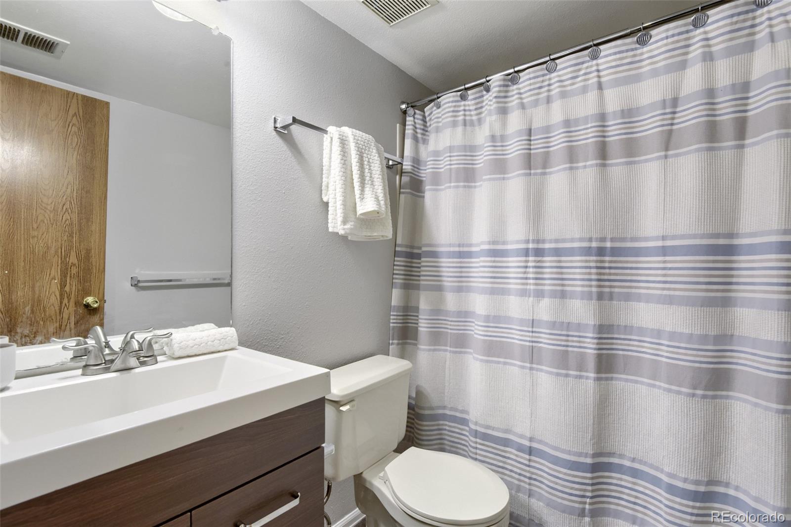 MLS Image #22 for 1470 s quebec way 240,denver, Colorado
