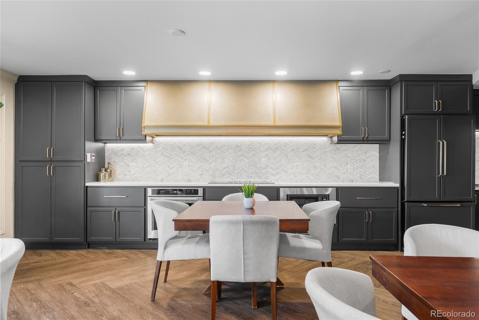 MLS Image #38 for 130 n pearl street 1206,denver, Colorado