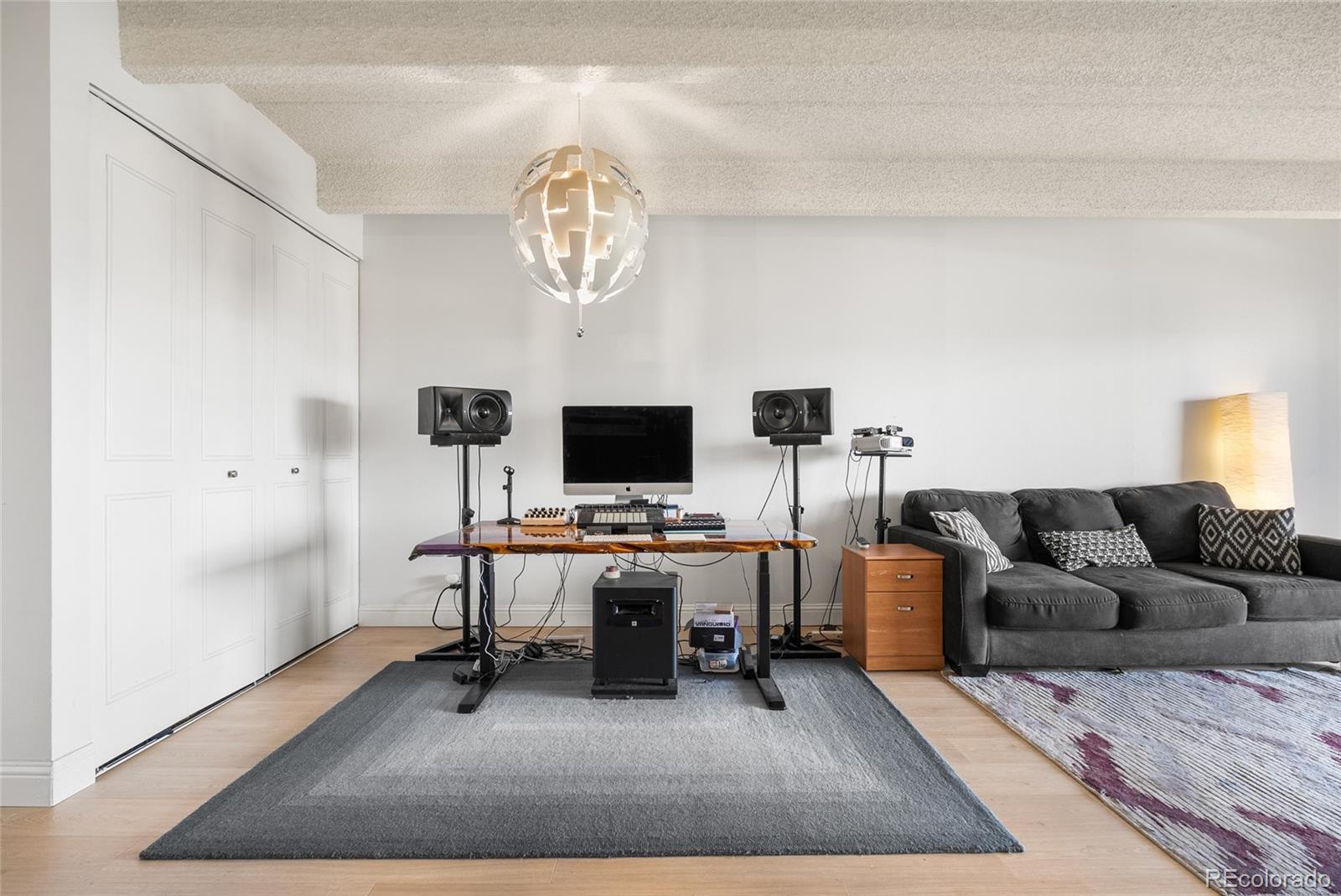 MLS Image #4 for 130 n pearl street 1206,denver, Colorado