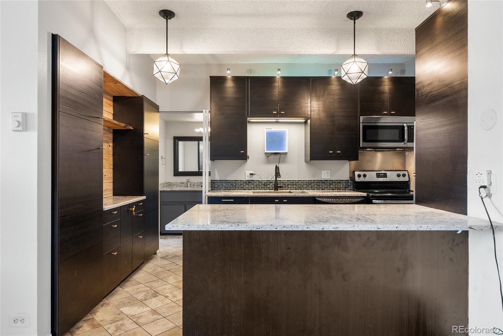 MLS Image #7 for 130 n pearl street 1206,denver, Colorado