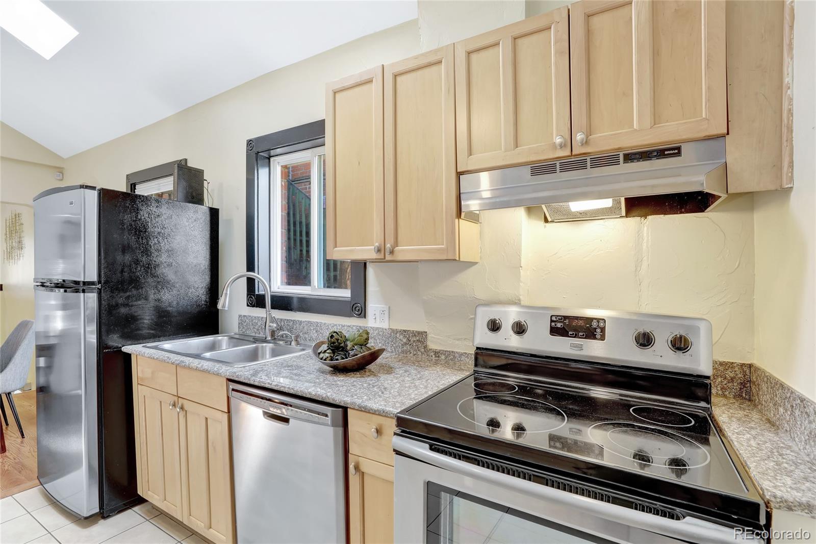 MLS Image #10 for 457  fox street,denver, Colorado