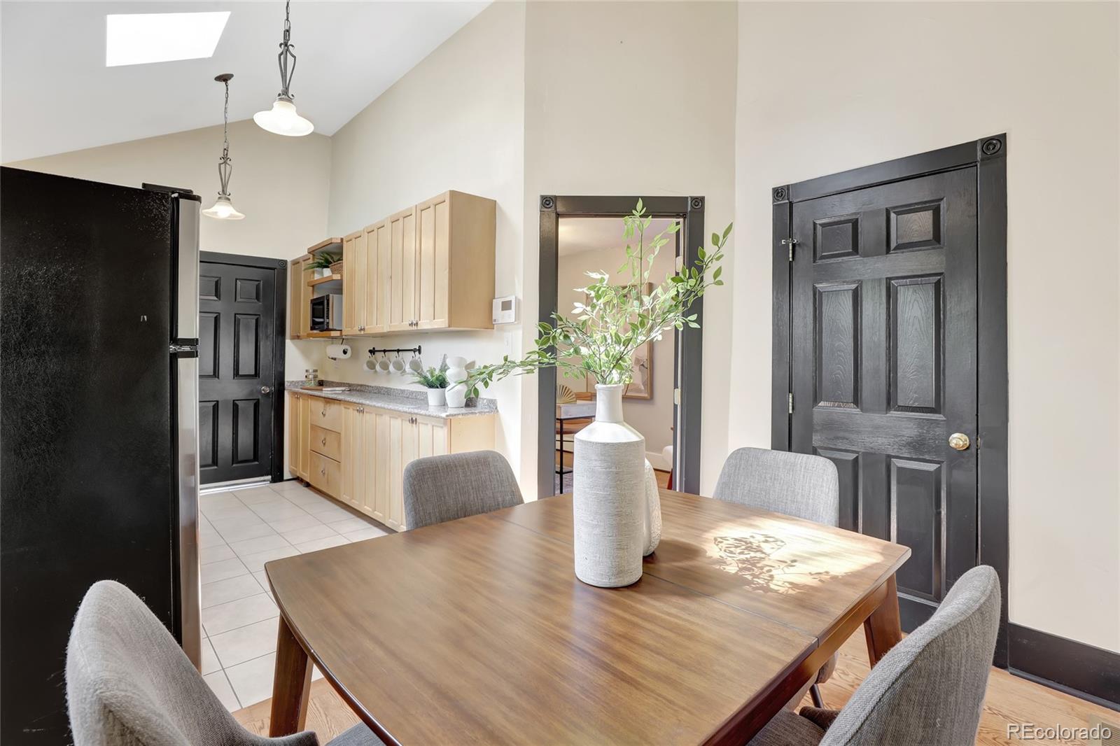 MLS Image #13 for 457  fox street,denver, Colorado