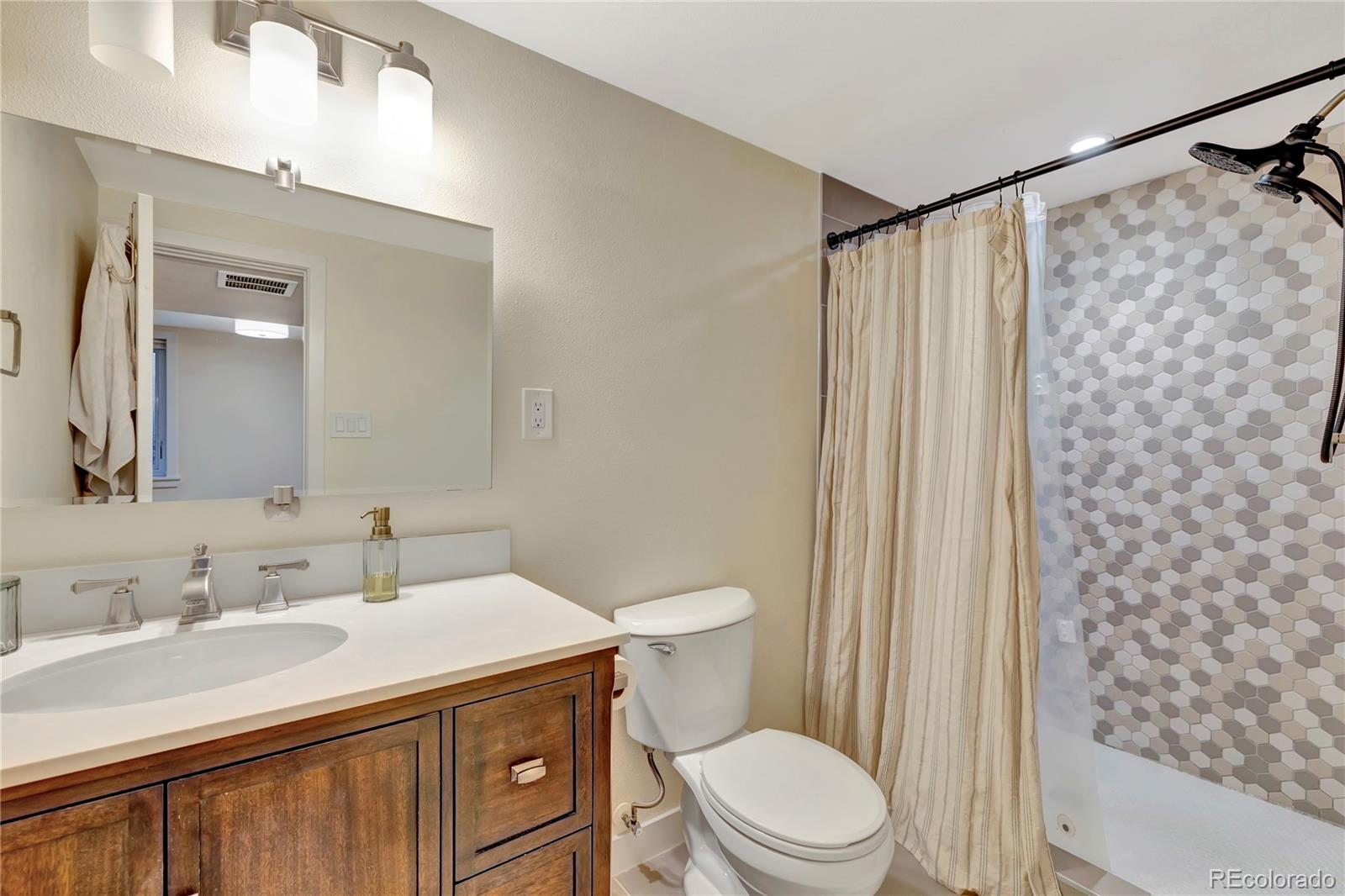 MLS Image #17 for 3945 s inca street,englewood, Colorado