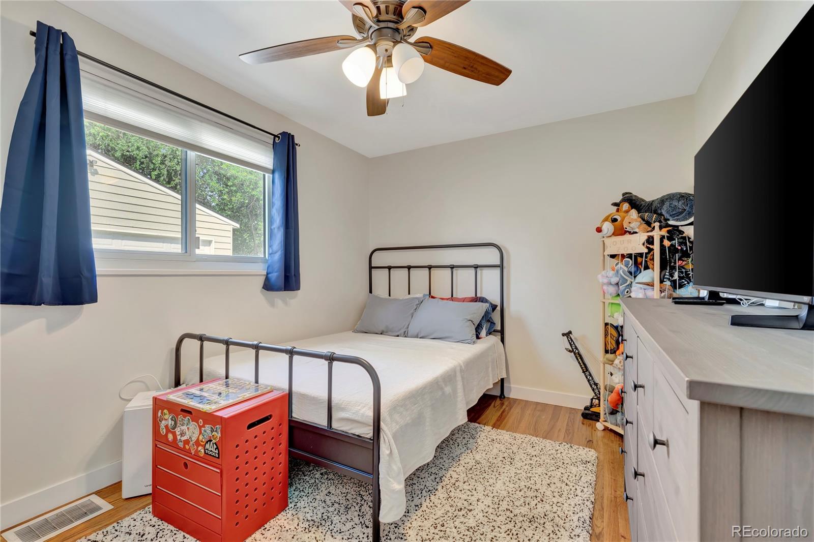 MLS Image #19 for 3945 s inca street,englewood, Colorado