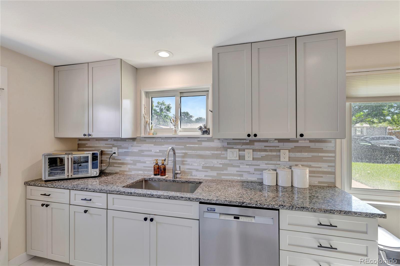 MLS Image #7 for 3945 s inca street,englewood, Colorado