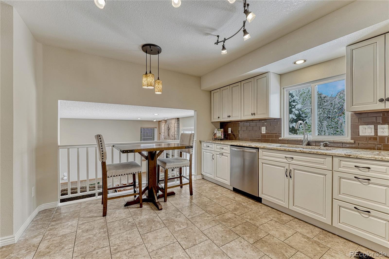 MLS Image #7 for 6170 s summer ridge way,castle rock, Colorado