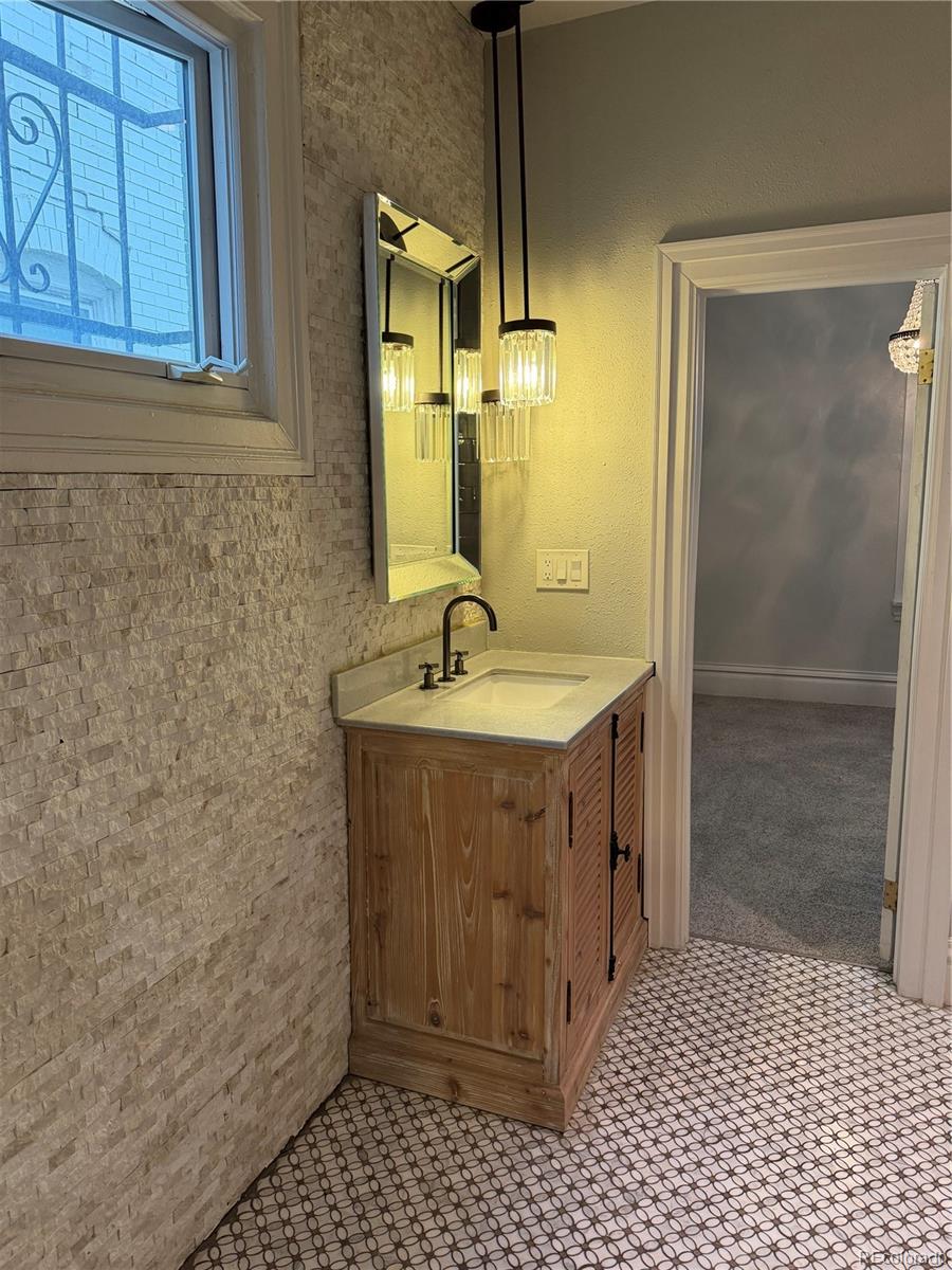 MLS Image #4 for 145 n cherokee street street,denver, Colorado