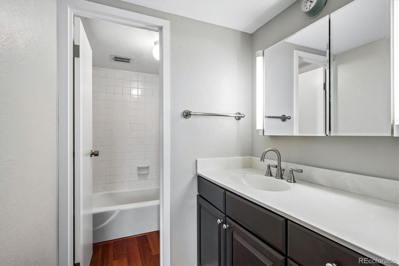 MLS Image #20 for 460 s marion parkway 1001,denver, Colorado