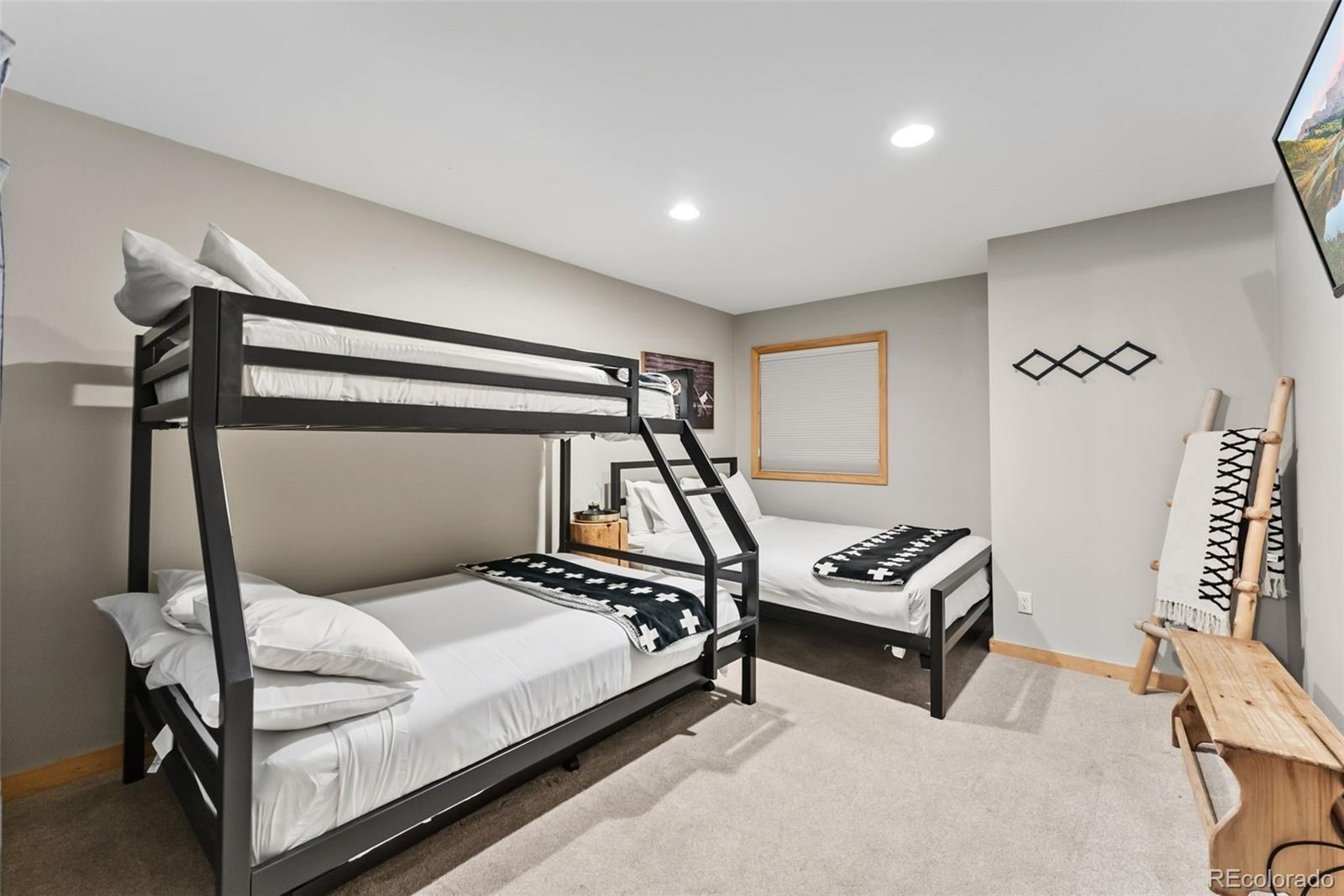 MLS Image #13 for 325  four o clock road b103,breckenridge, Colorado