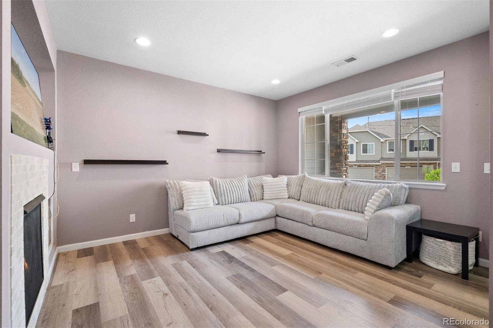 MLS Image #13 for 9077 e phillips lane,centennial, Colorado