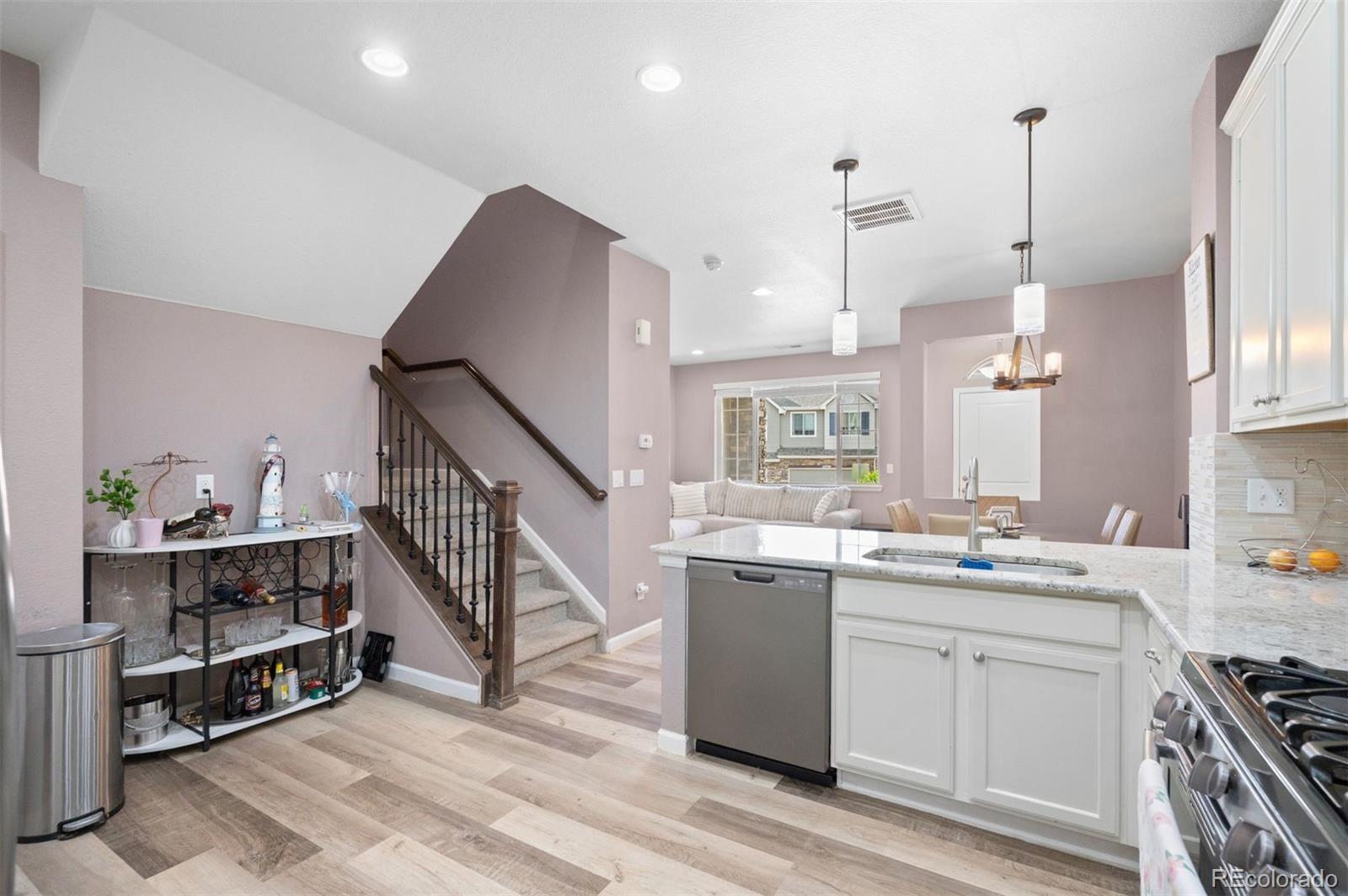 MLS Image #5 for 9077 e phillips lane,centennial, Colorado