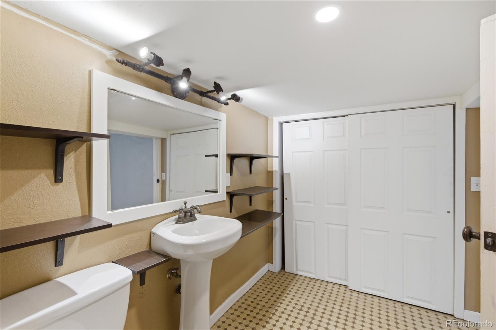 MLS Image #27 for 5123  milwaukee street,denver, Colorado