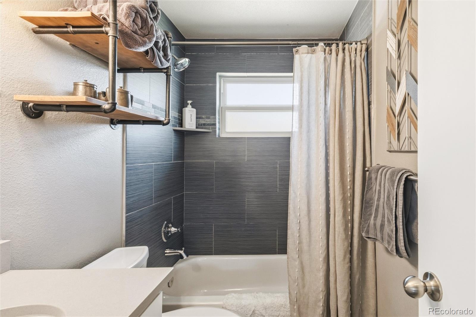 MLS Image #11 for 11444  emerson street,northglenn, Colorado