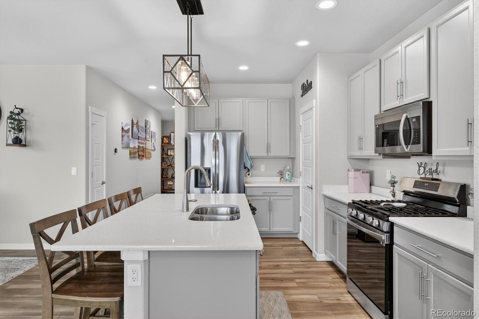 MLS Image #10 for 113  jacobs way,brighton, Colorado