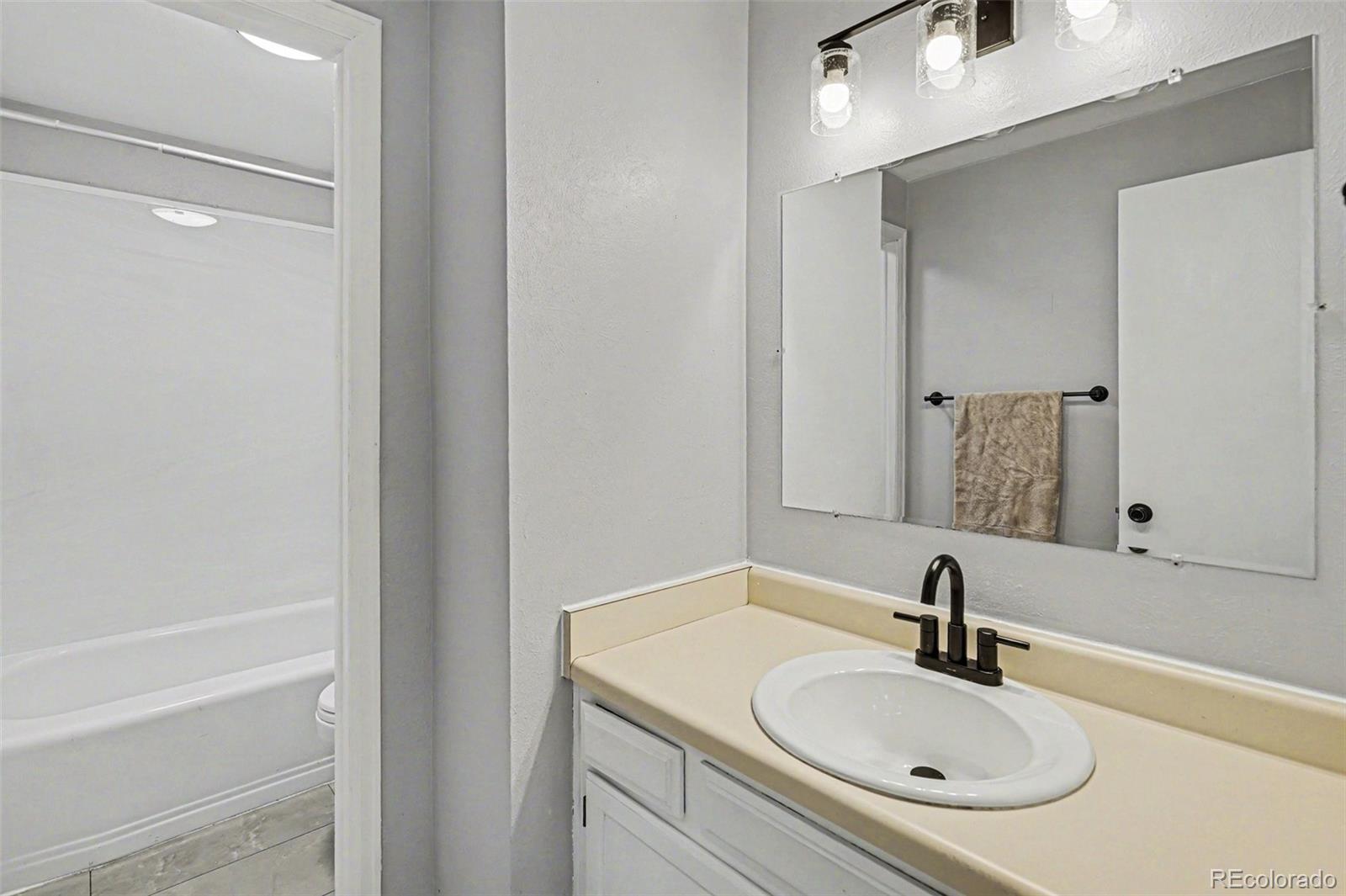 MLS Image #11 for 4244 s bahama street,aurora, Colorado