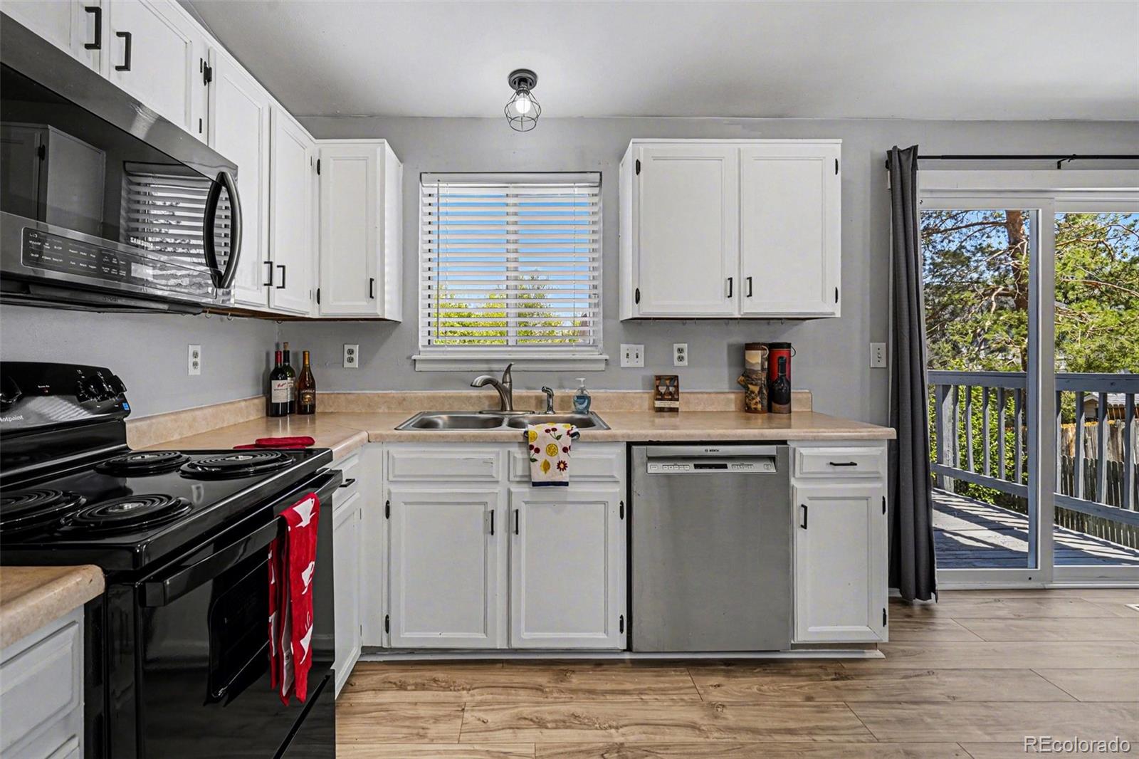 MLS Image #5 for 4244 s bahama street,aurora, Colorado