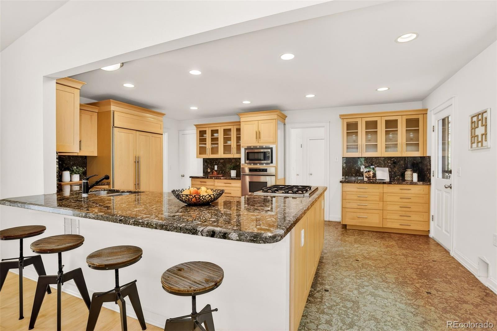 MLS Image #14 for 245  locust lane,denver, Colorado