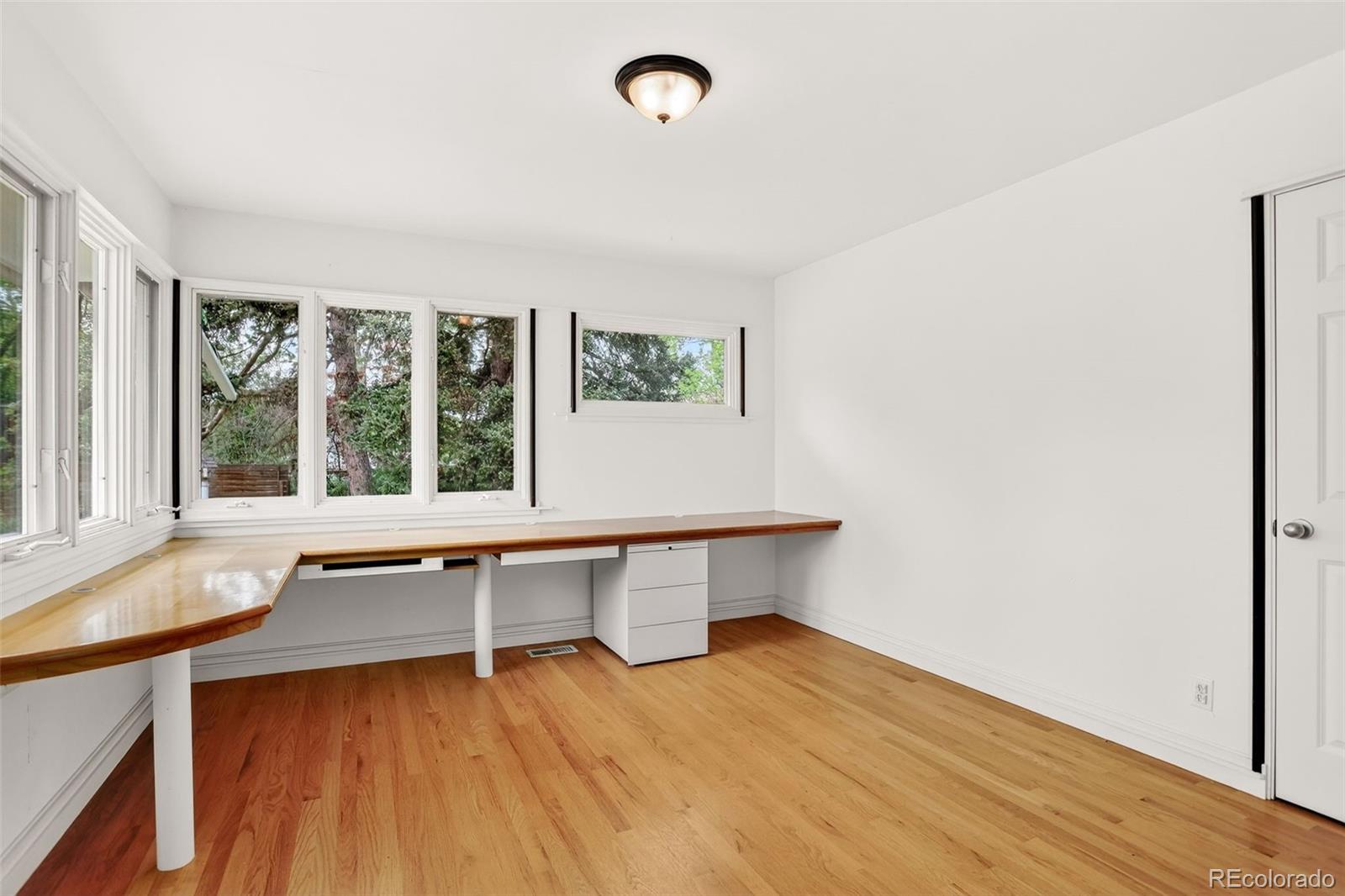 MLS Image #27 for 245  locust lane,denver, Colorado