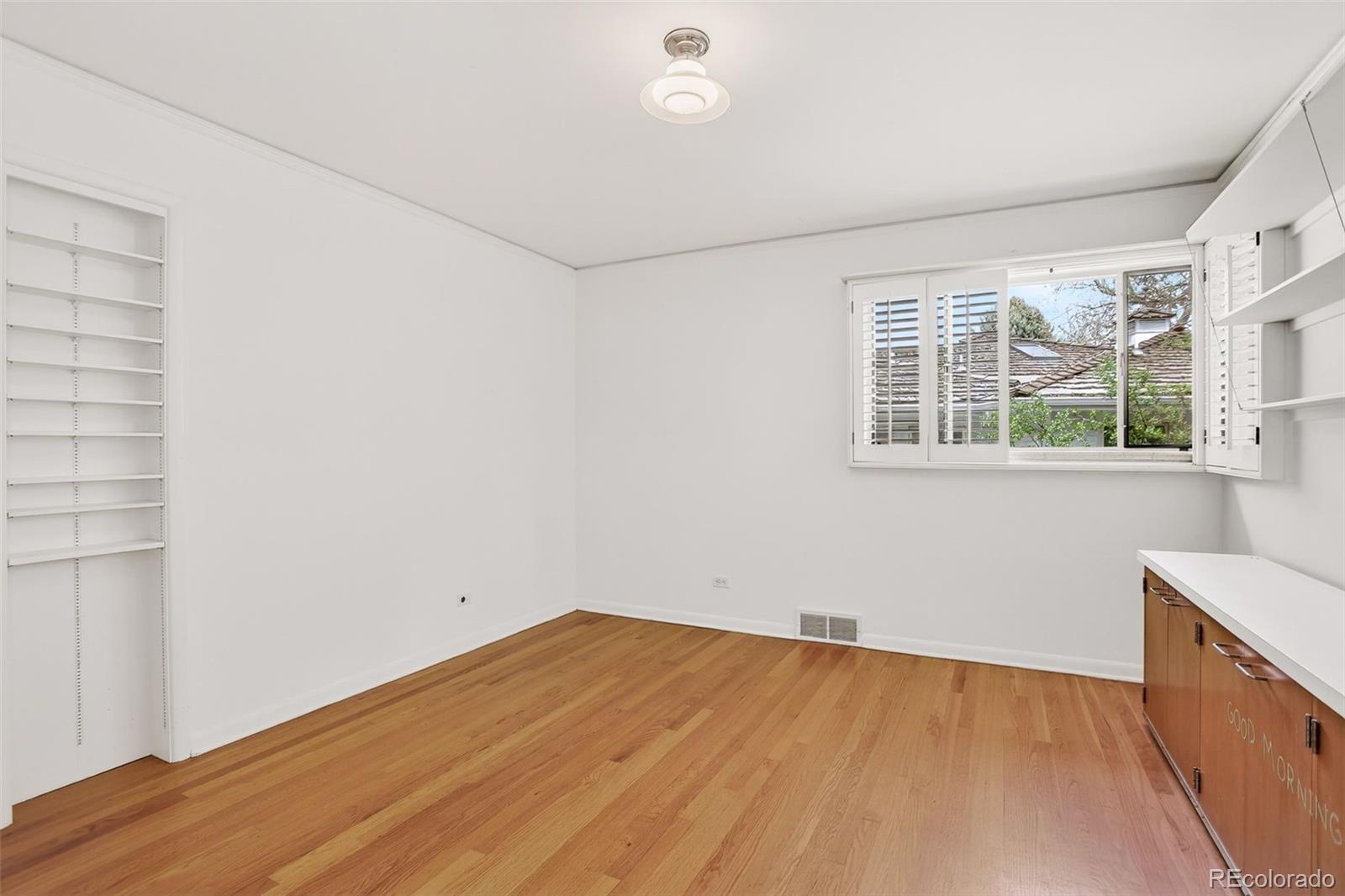 MLS Image #28 for 245  locust lane,denver, Colorado