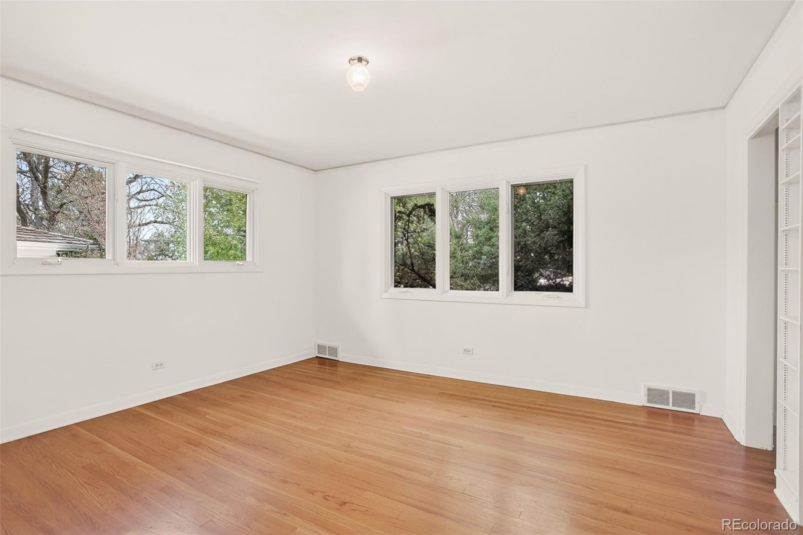 MLS Image #31 for 245  locust lane,denver, Colorado