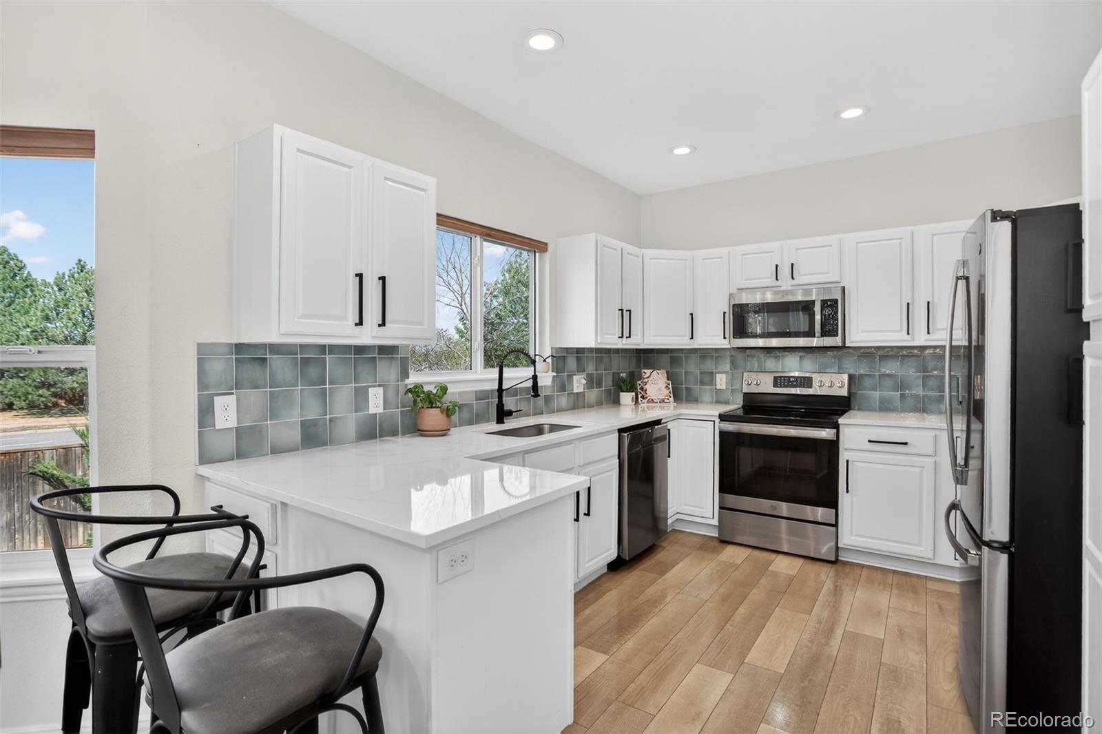 MLS Image #18 for 2901 s tower way,aurora, Colorado