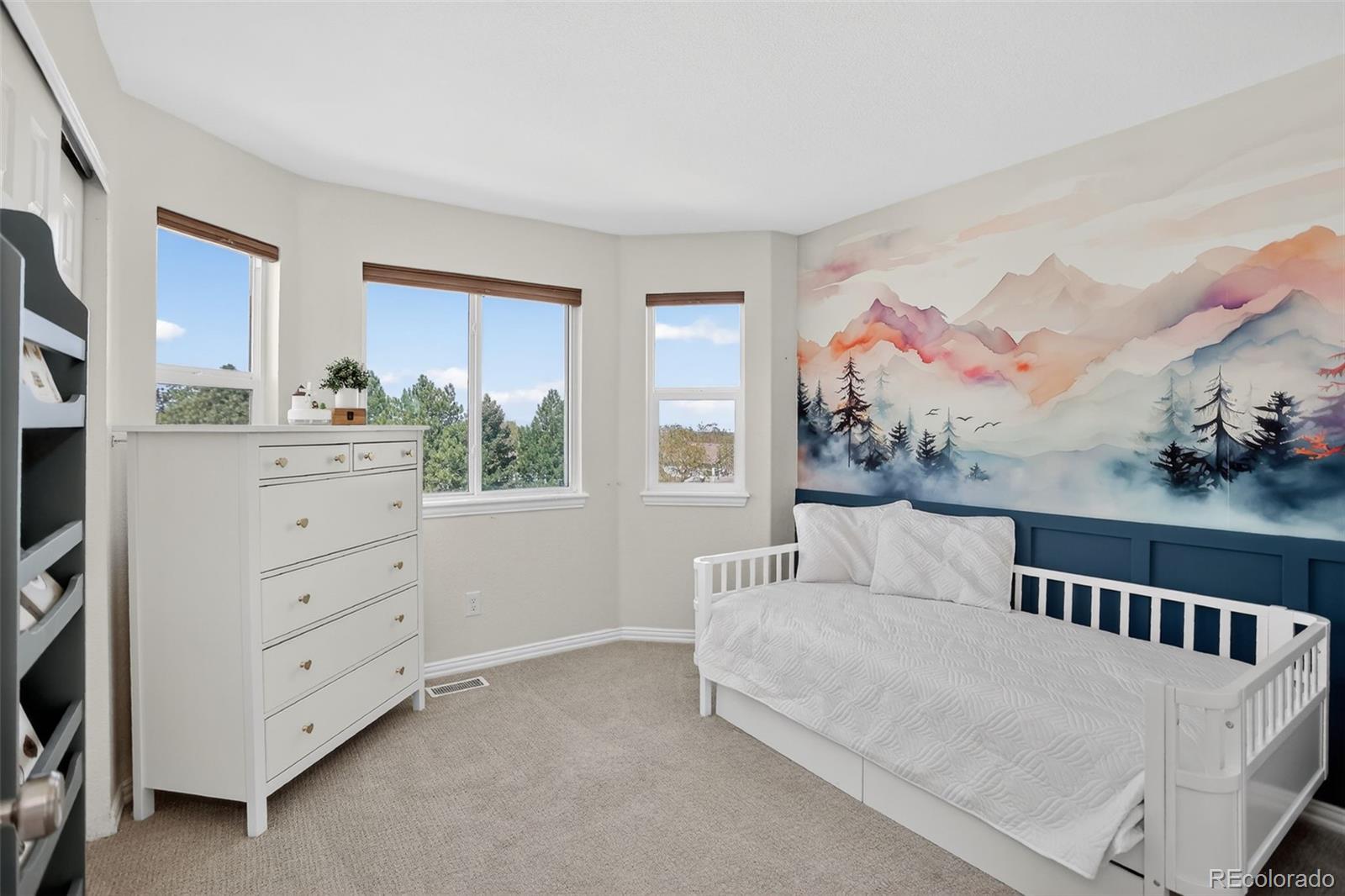MLS Image #33 for 2901 s tower way,aurora, Colorado