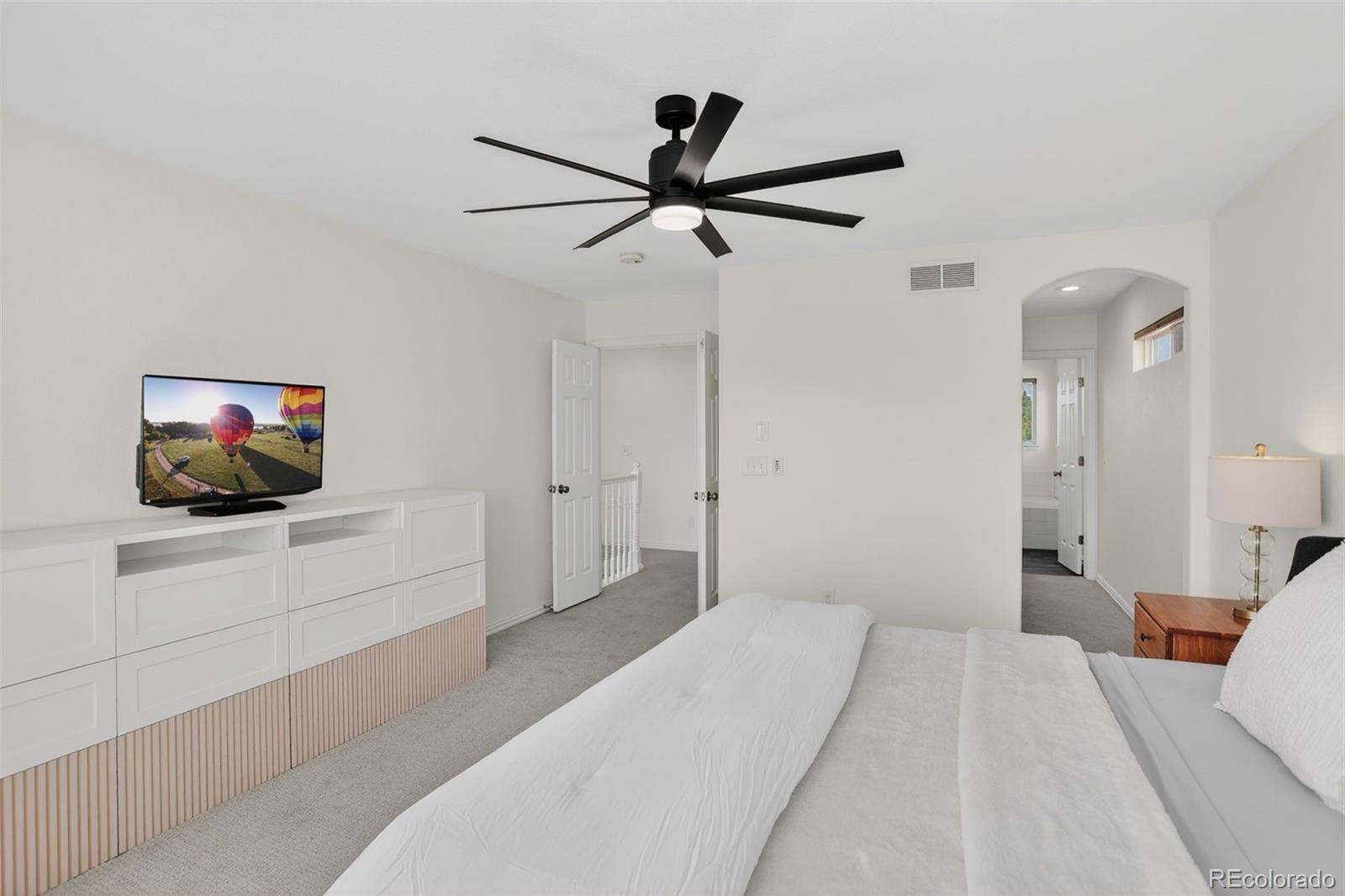 MLS Image #7 for 2901 s tower way,aurora, Colorado