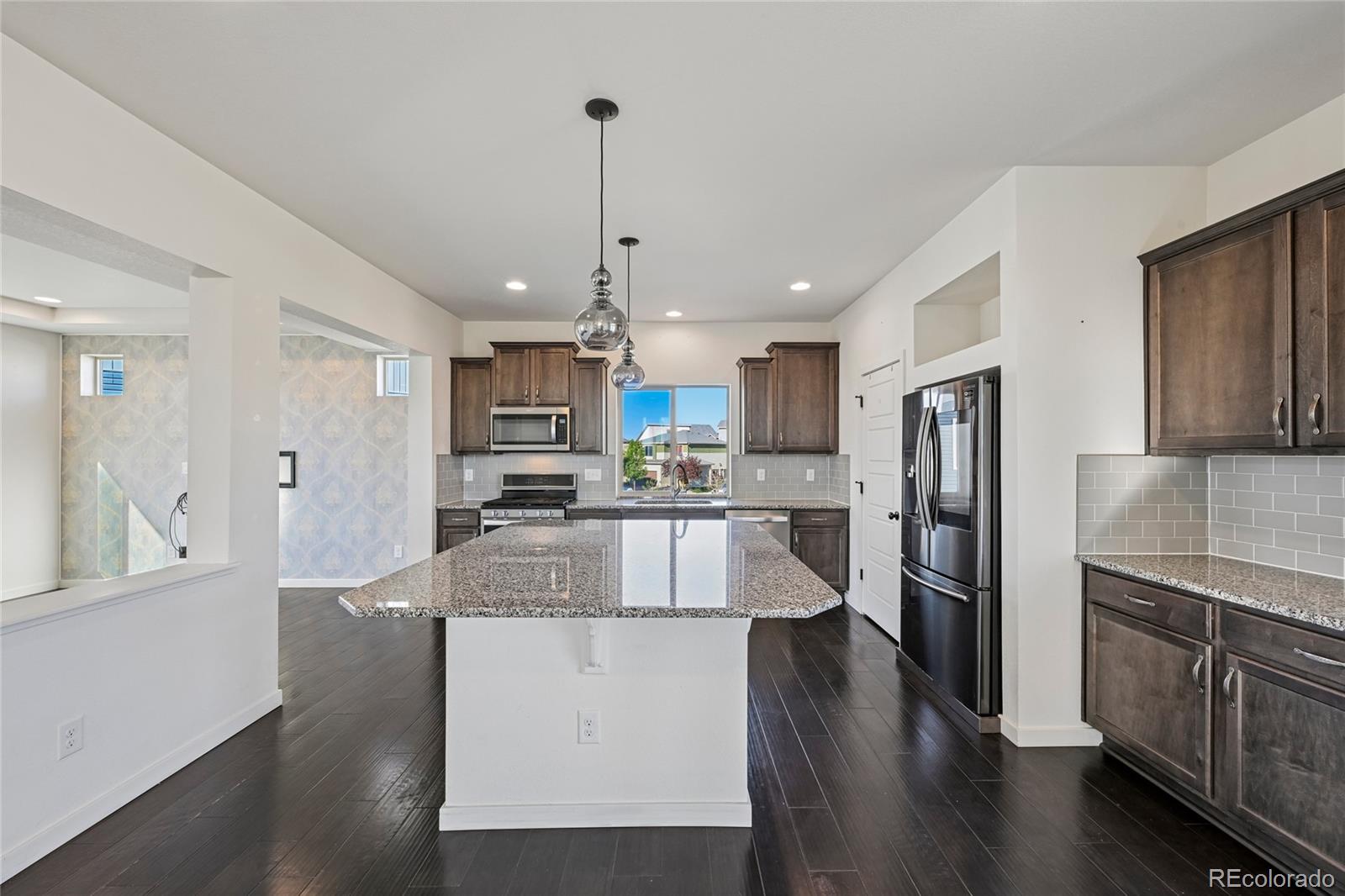 MLS Image #14 for 17909 e 54th avenue,denver, Colorado