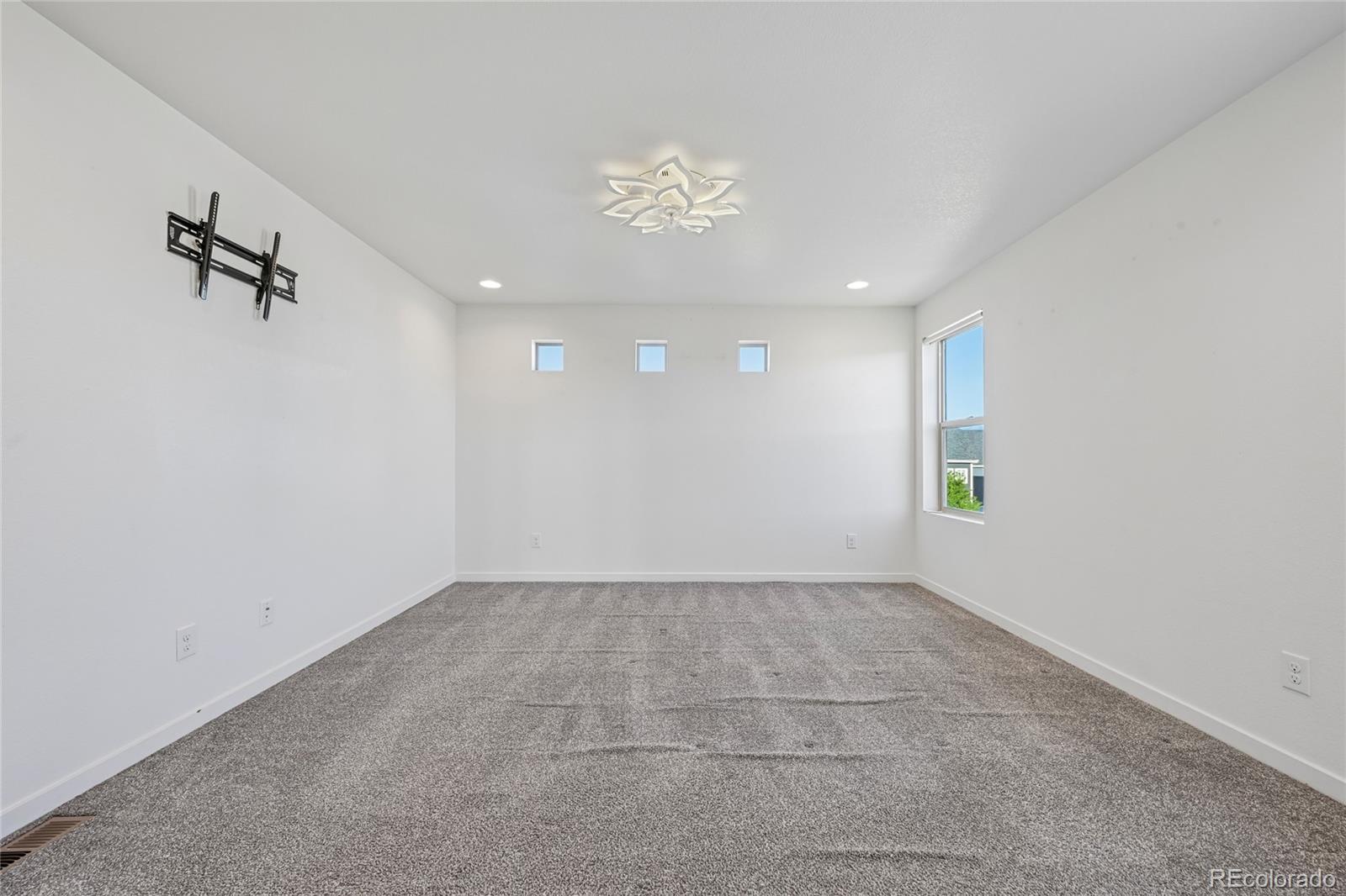 MLS Image #23 for 17909 e 54th avenue,denver, Colorado