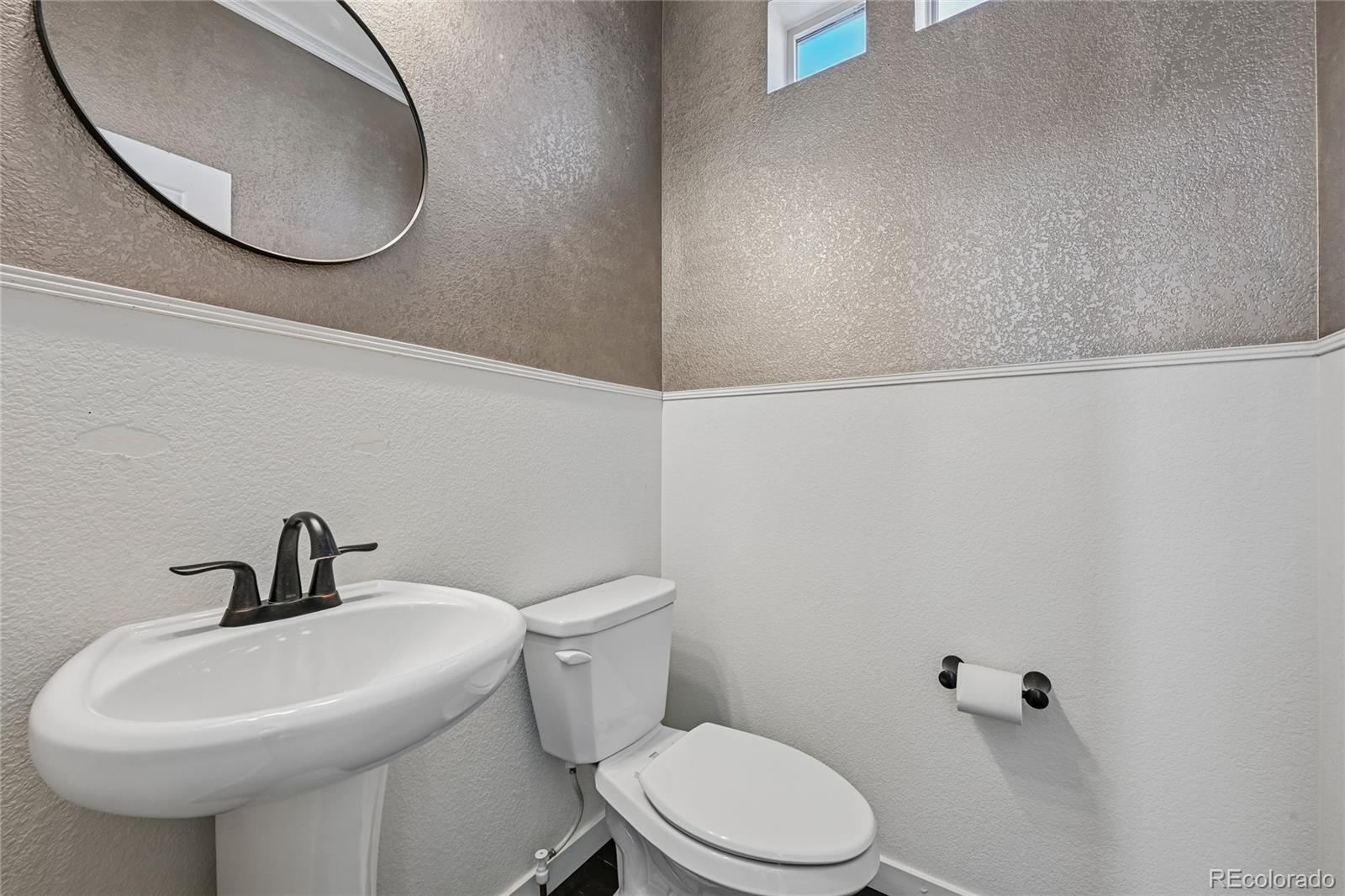 MLS Image #37 for 17909 e 54th avenue,denver, Colorado