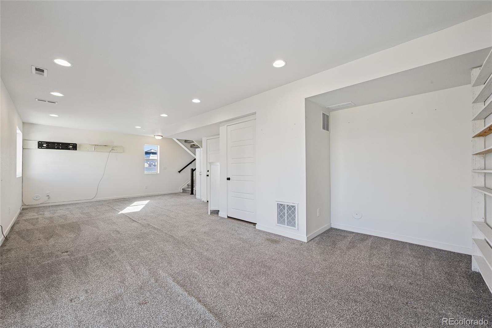 MLS Image #40 for 17909 e 54th avenue,denver, Colorado