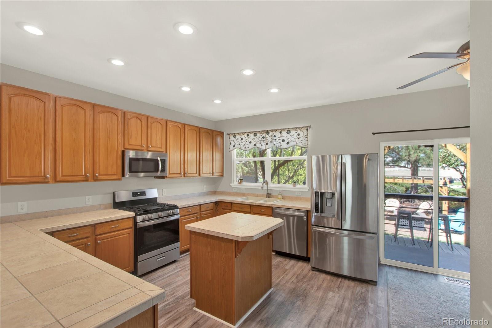 MLS Image #3 for 23881 e alabama drive,aurora, Colorado