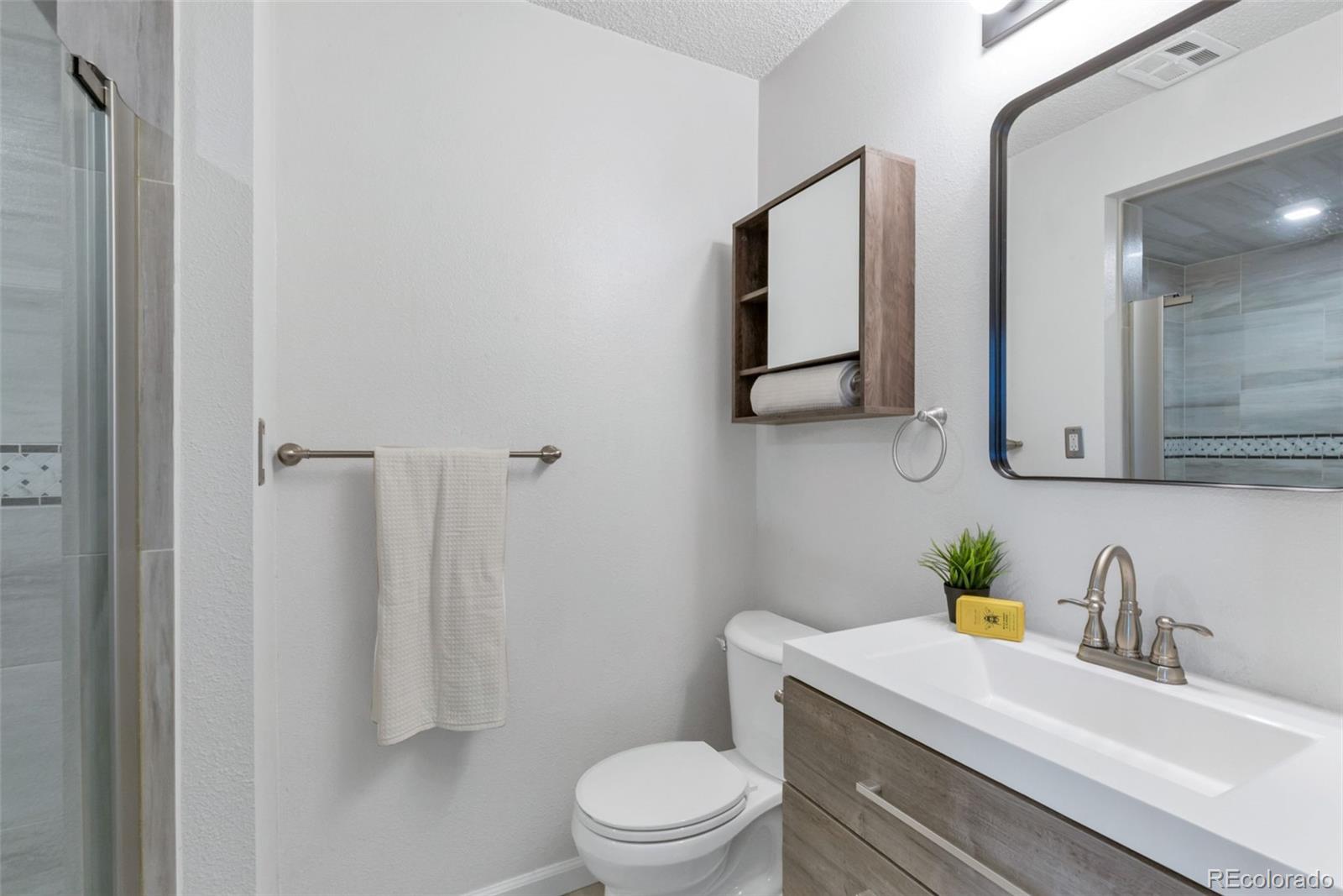 MLS Image #16 for 9424 e girard avenue ,denver, Colorado