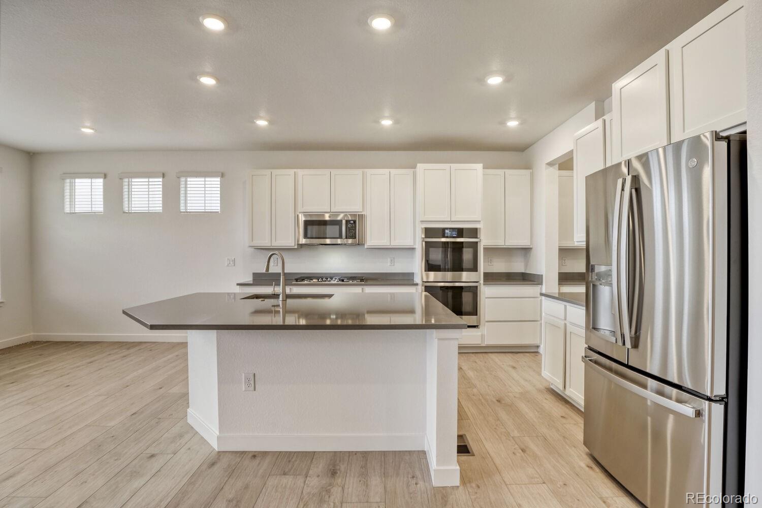 MLS Image #4 for 24555 e kettle court,aurora, Colorado
