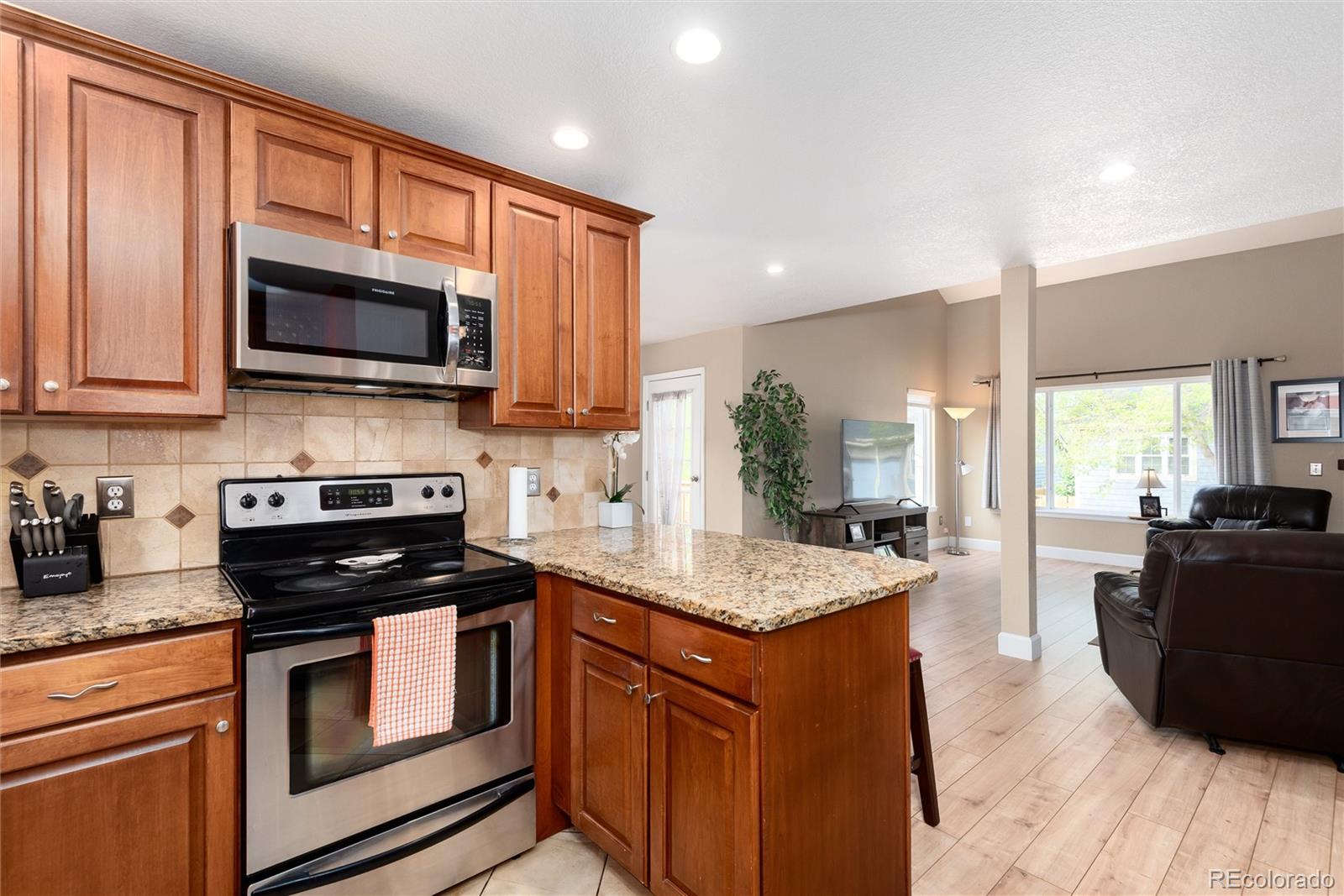 MLS Image #11 for 10482 w 82nd avenue,arvada, Colorado