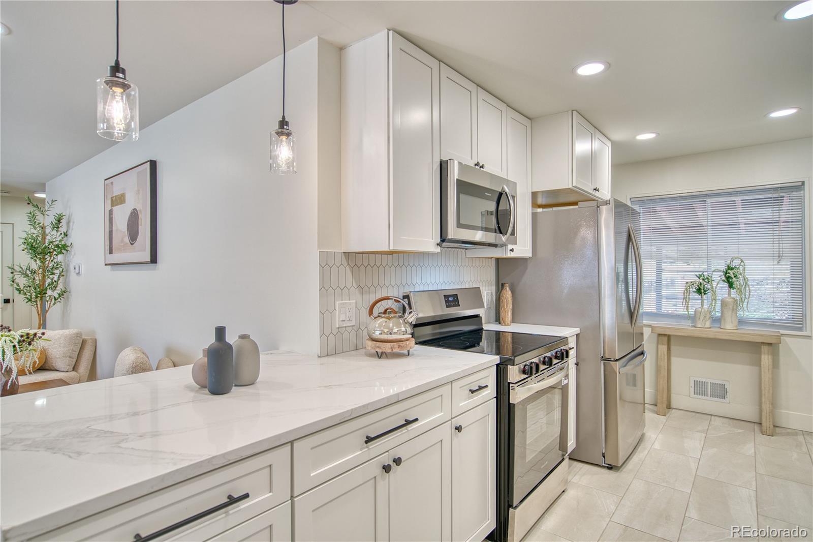 MLS Image #11 for 9609 w 57th avenue,arvada, Colorado