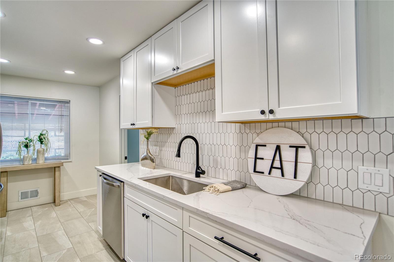 MLS Image #9 for 9609 w 57th avenue,arvada, Colorado