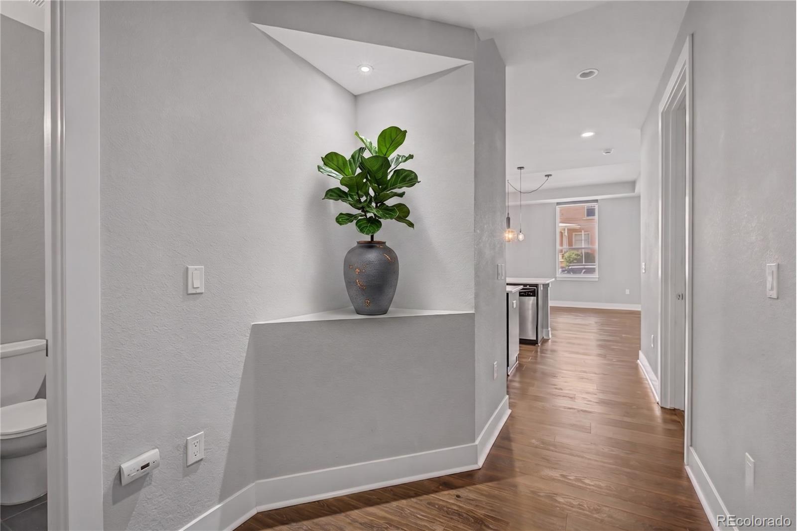 MLS Image #5 for 1488  madison street,denver, Colorado