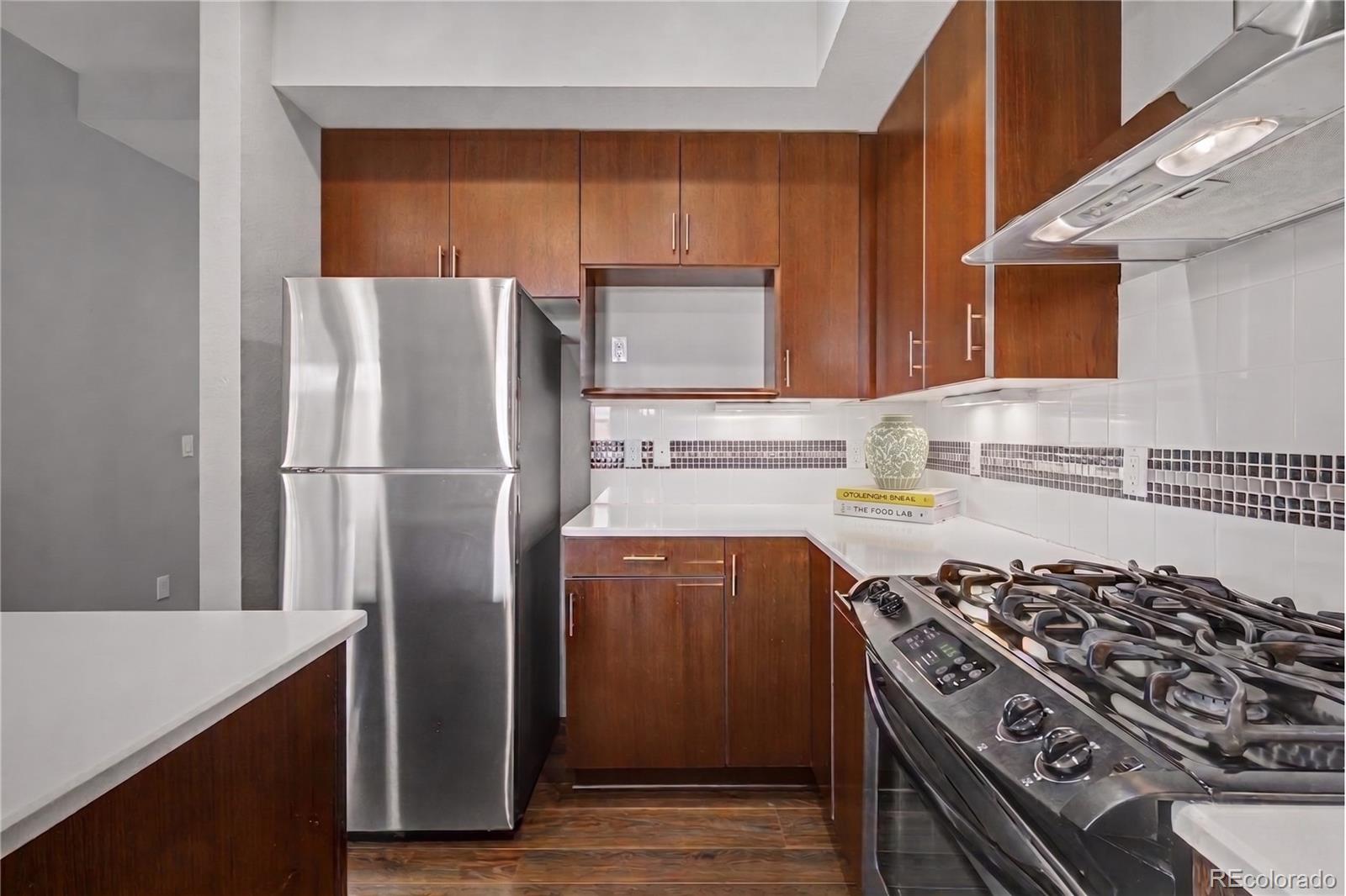 MLS Image #7 for 1488  madison street,denver, Colorado