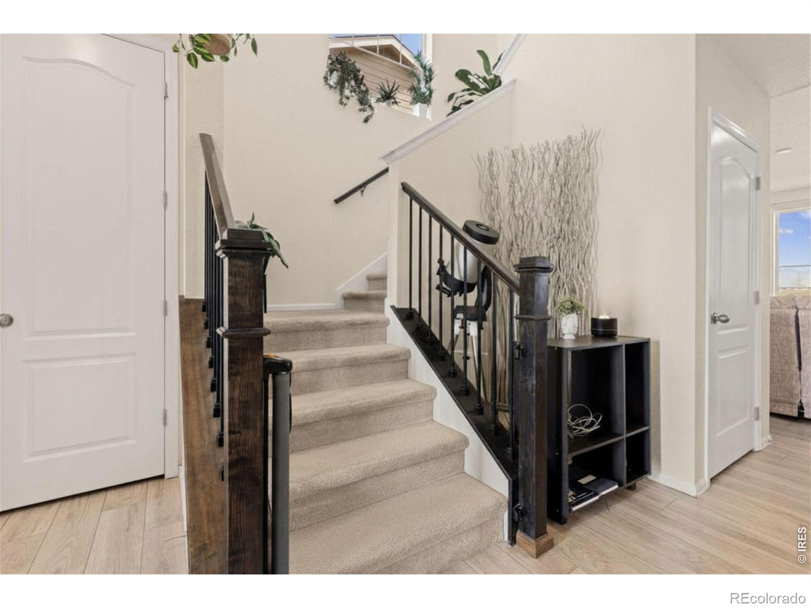 MLS Image #5 for 322 n patsburg street,aurora, Colorado