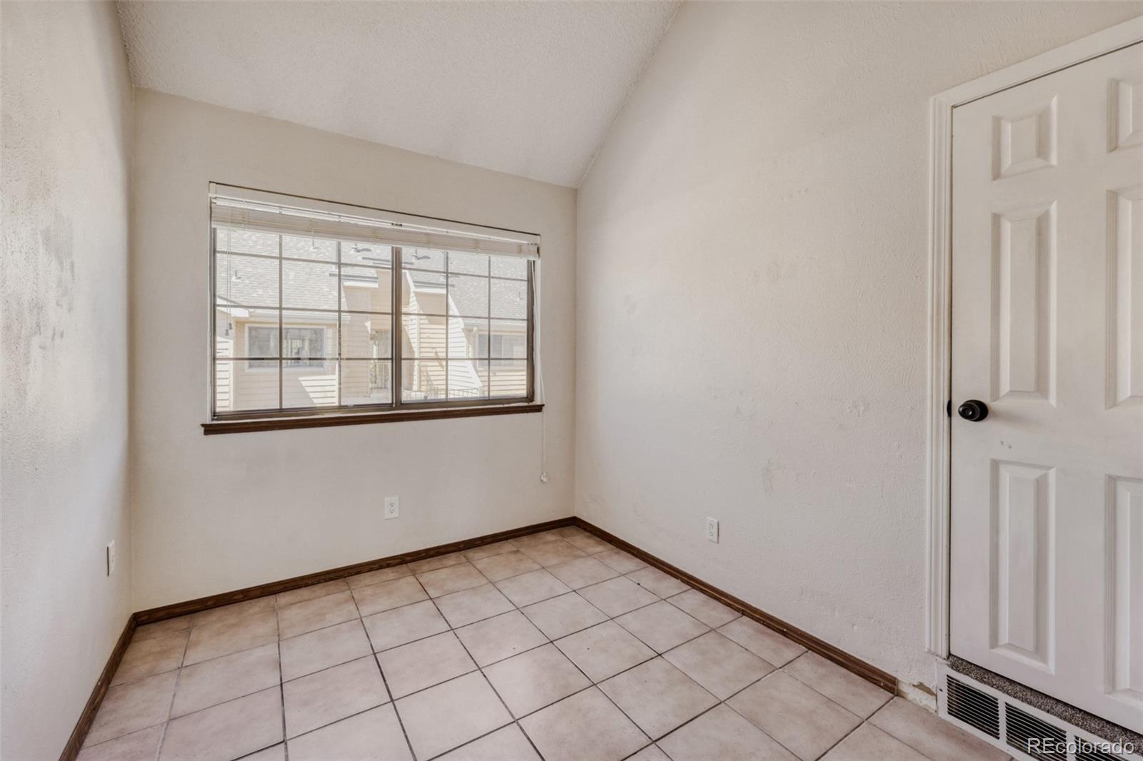 MLS Image #12 for 4824 e kentucky avenue,denver, Colorado