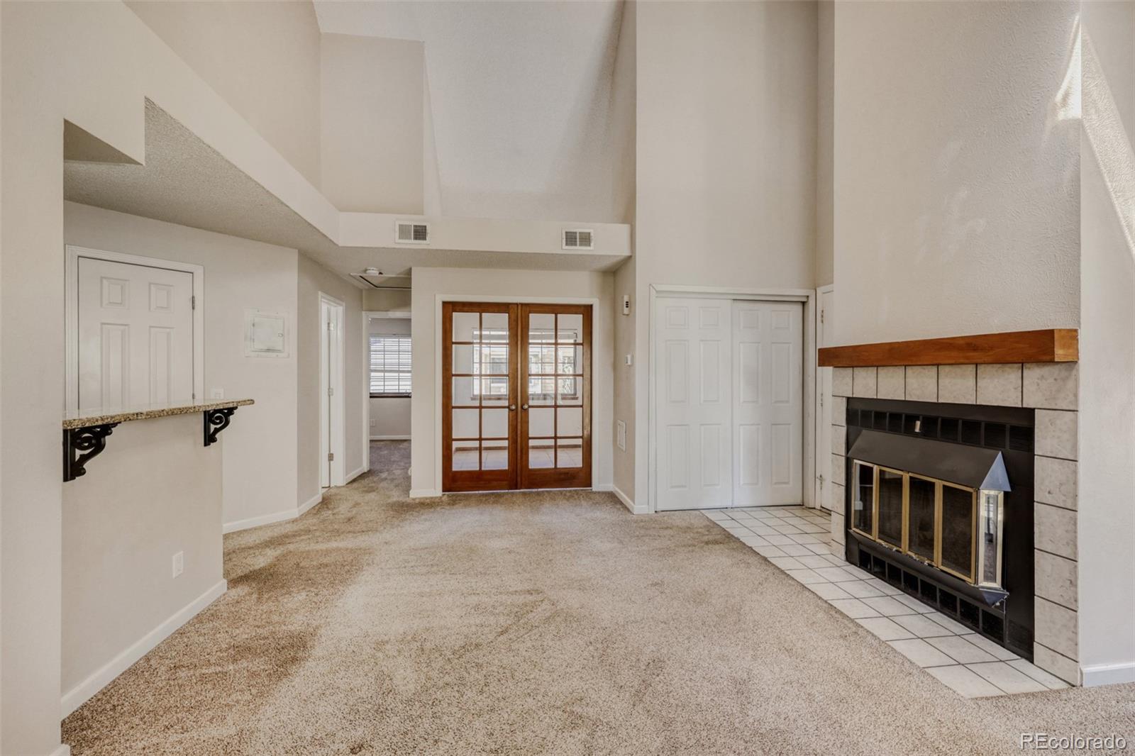 MLS Image #5 for 4824 e kentucky avenue,denver, Colorado
