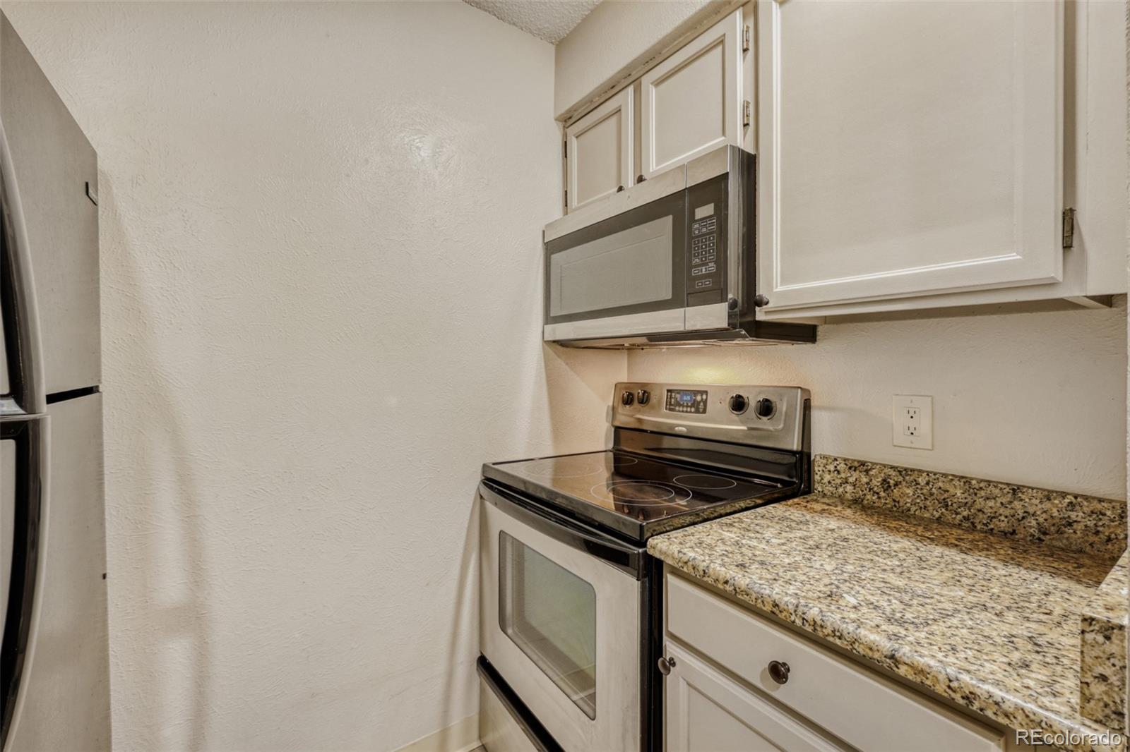 MLS Image #8 for 4824 e kentucky avenue,denver, Colorado