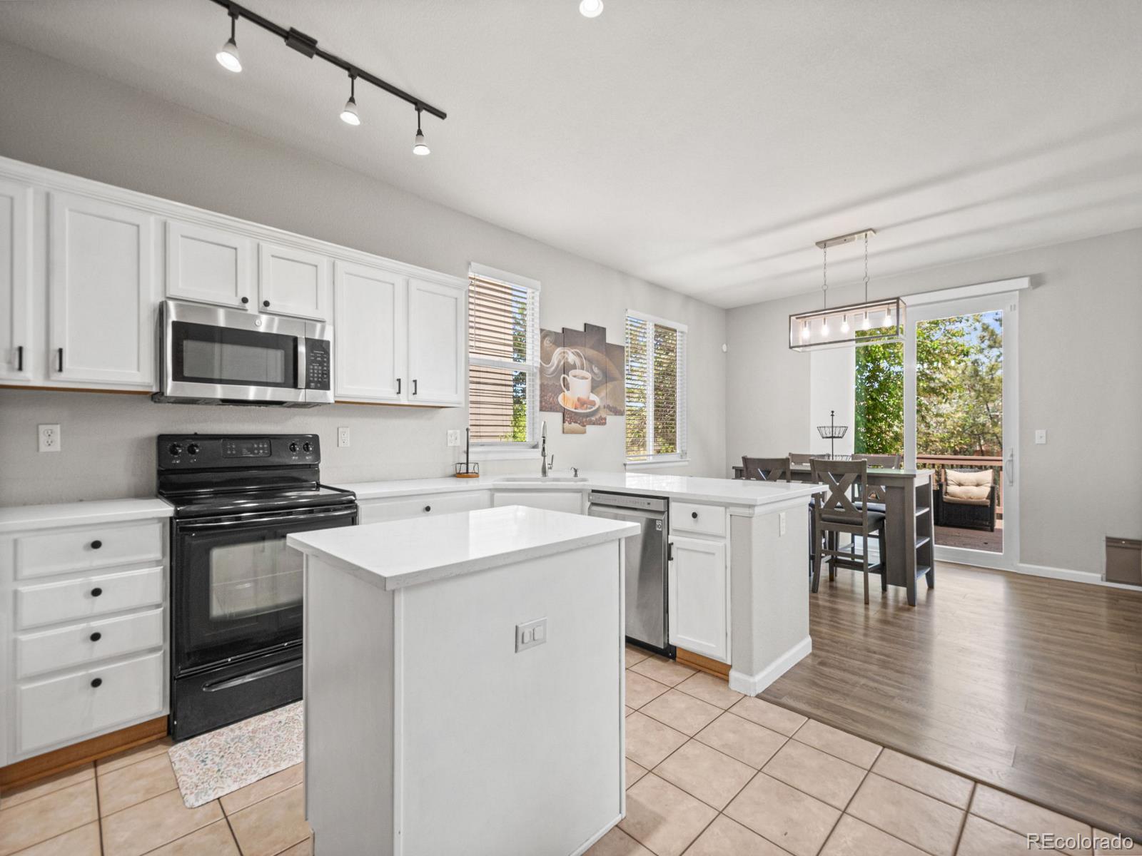 MLS Image #15 for 18099 e orchard place,aurora, Colorado