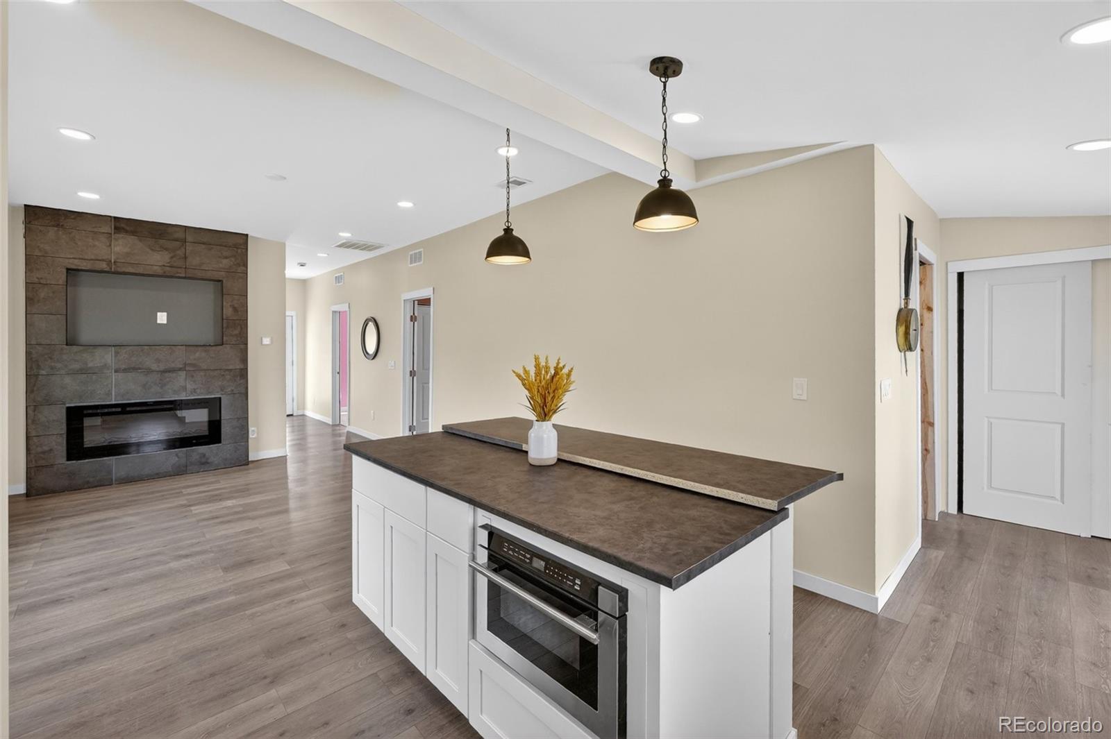 MLS Image #11 for 549  beech street,hudson, Colorado